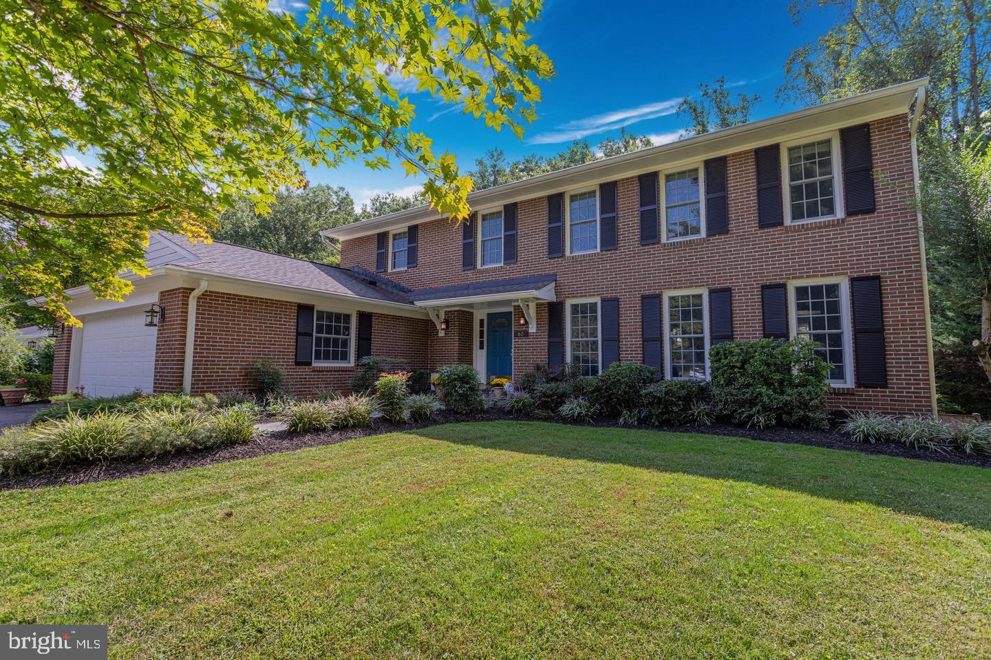 LANGLEY OAKS - Residential