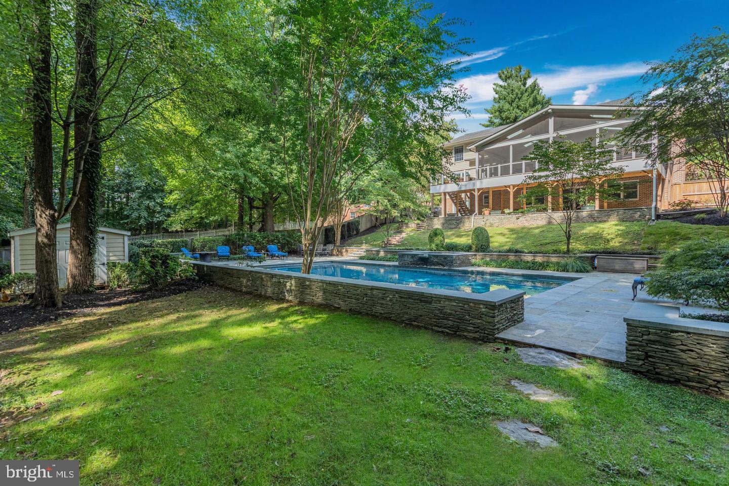 LANGLEY OAKS - Residential
