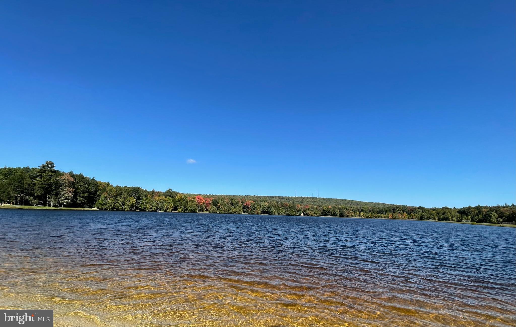 HOLIDAY POCONO - Land