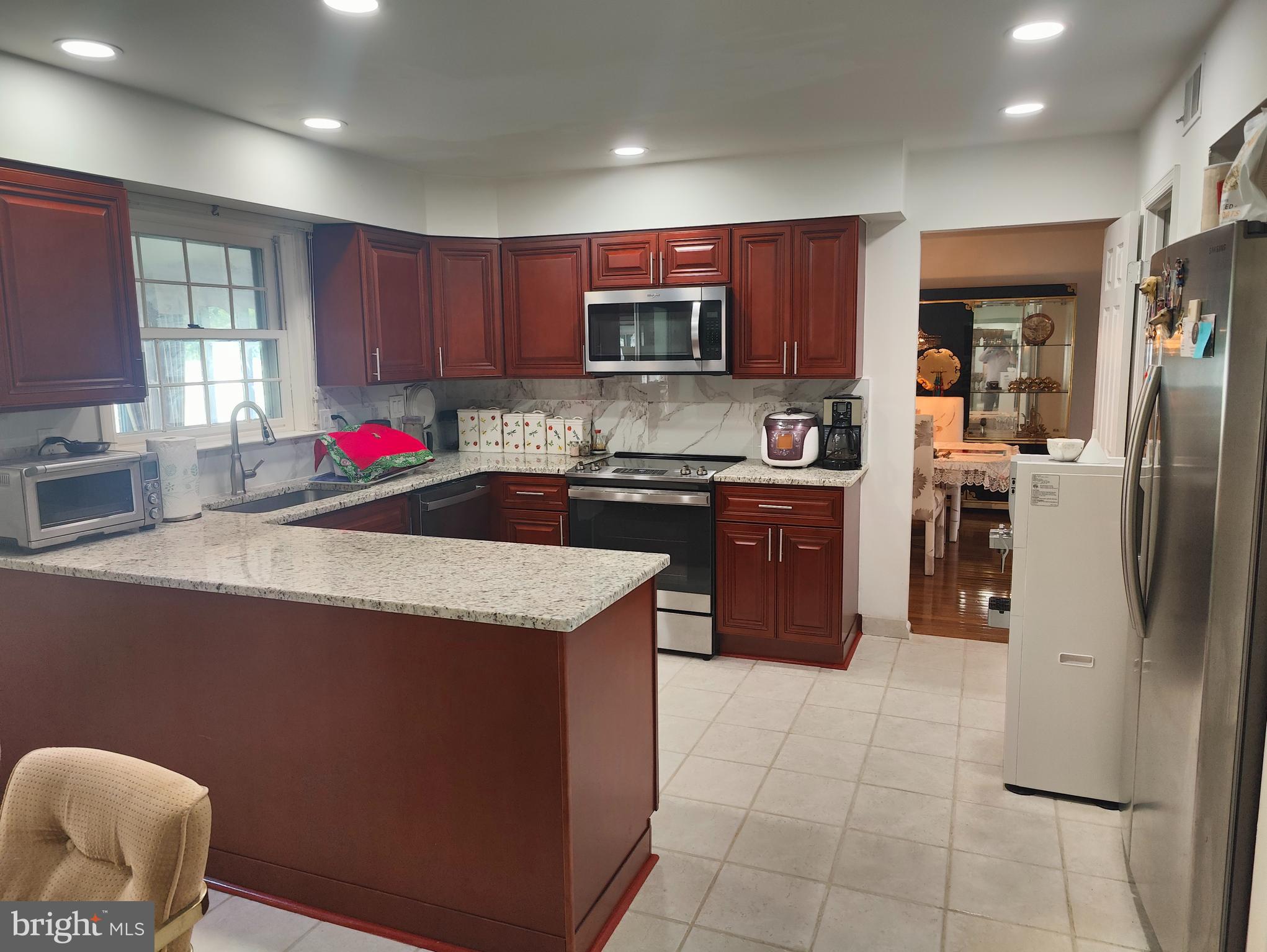 HAMPTONTOWNE - Residential