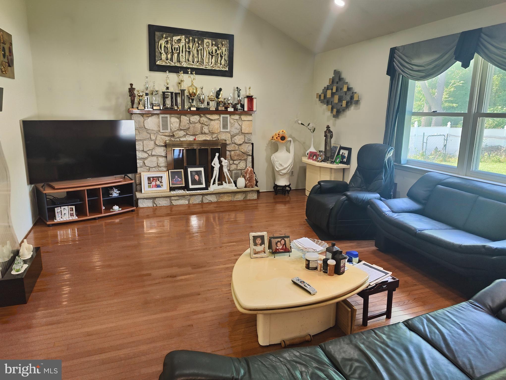 HAMPTONTOWNE - Residential