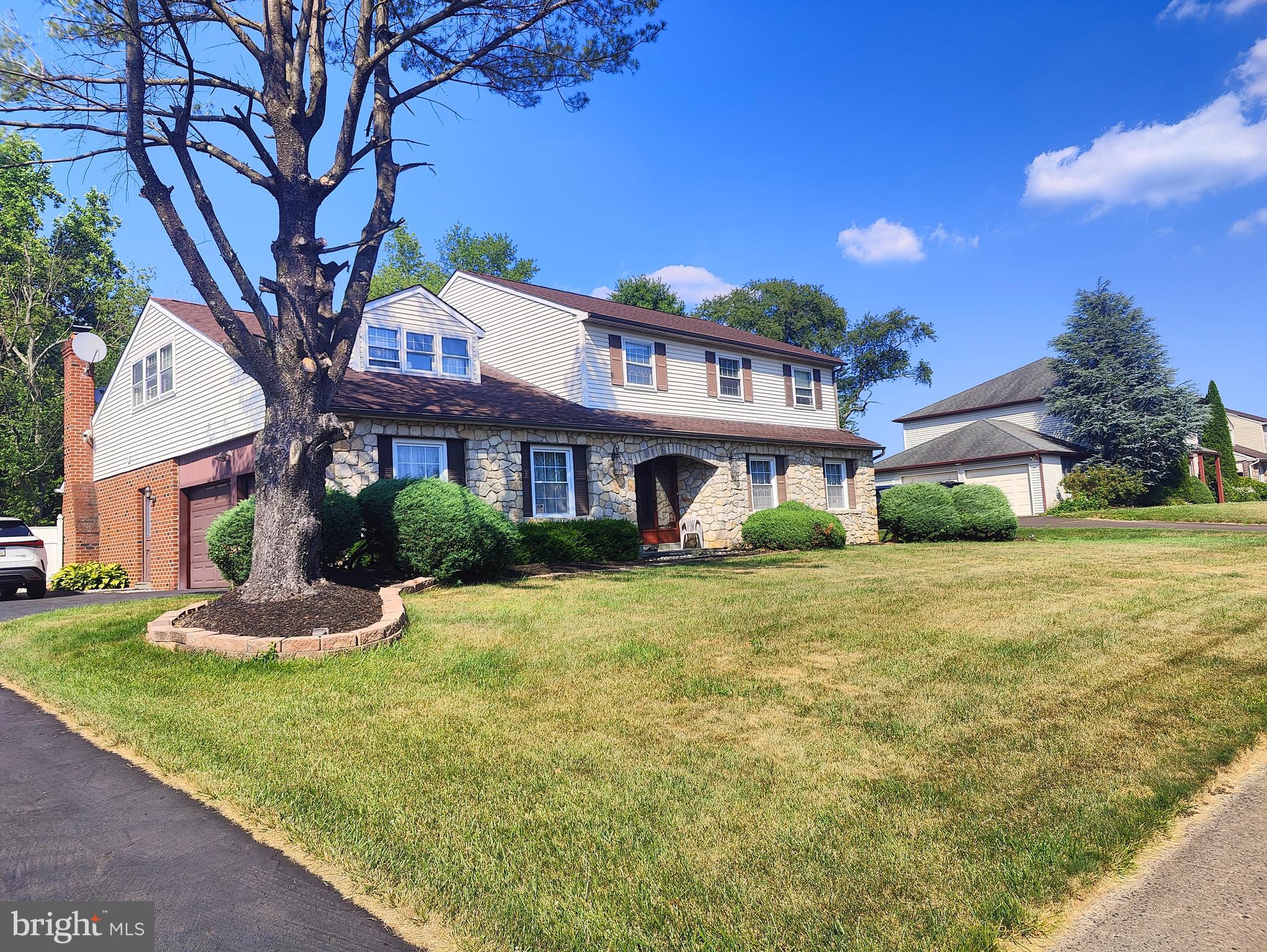 Welcome to this beautiful sweat home, this big single-family residence boasts 4 beds, 2 and half baths,2 attached car garages and 5 more car parking on drive way Boasting over 3,790 square feet of living space with cozy sun room(500 SF) First Floor is 2 huge living room and sun room with small study room connected with 2 car garage  second floor is big master bed room with full bath and  3 bed room and bath room
Basement is full finished with glass Location is walking distance to big shopping center
Do not miss it!