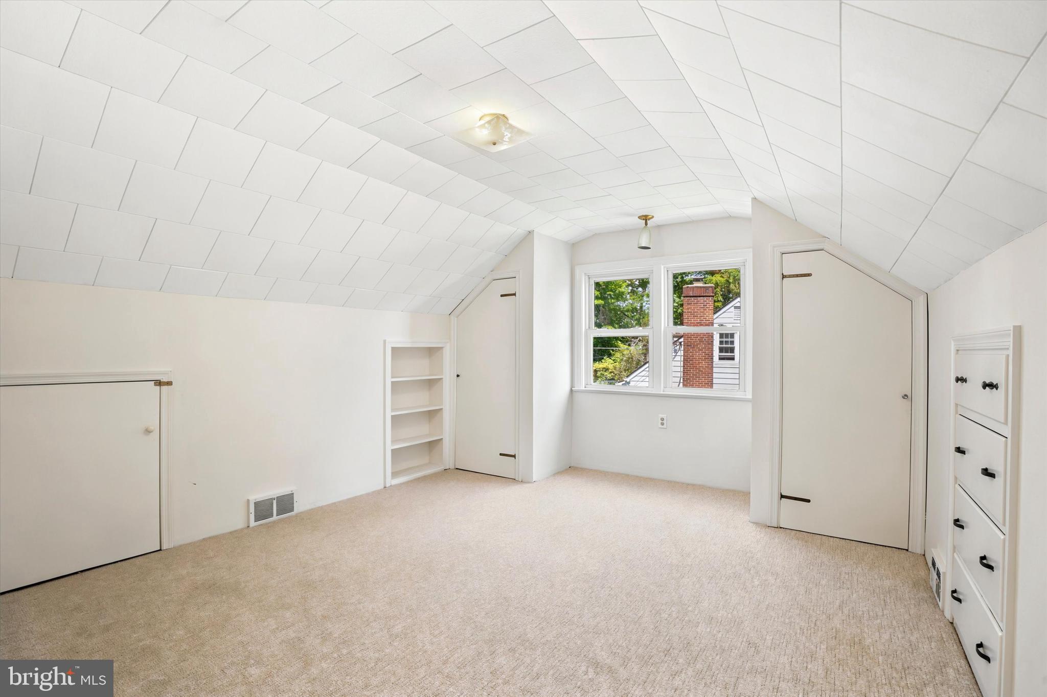 GLENSIDE - Residential