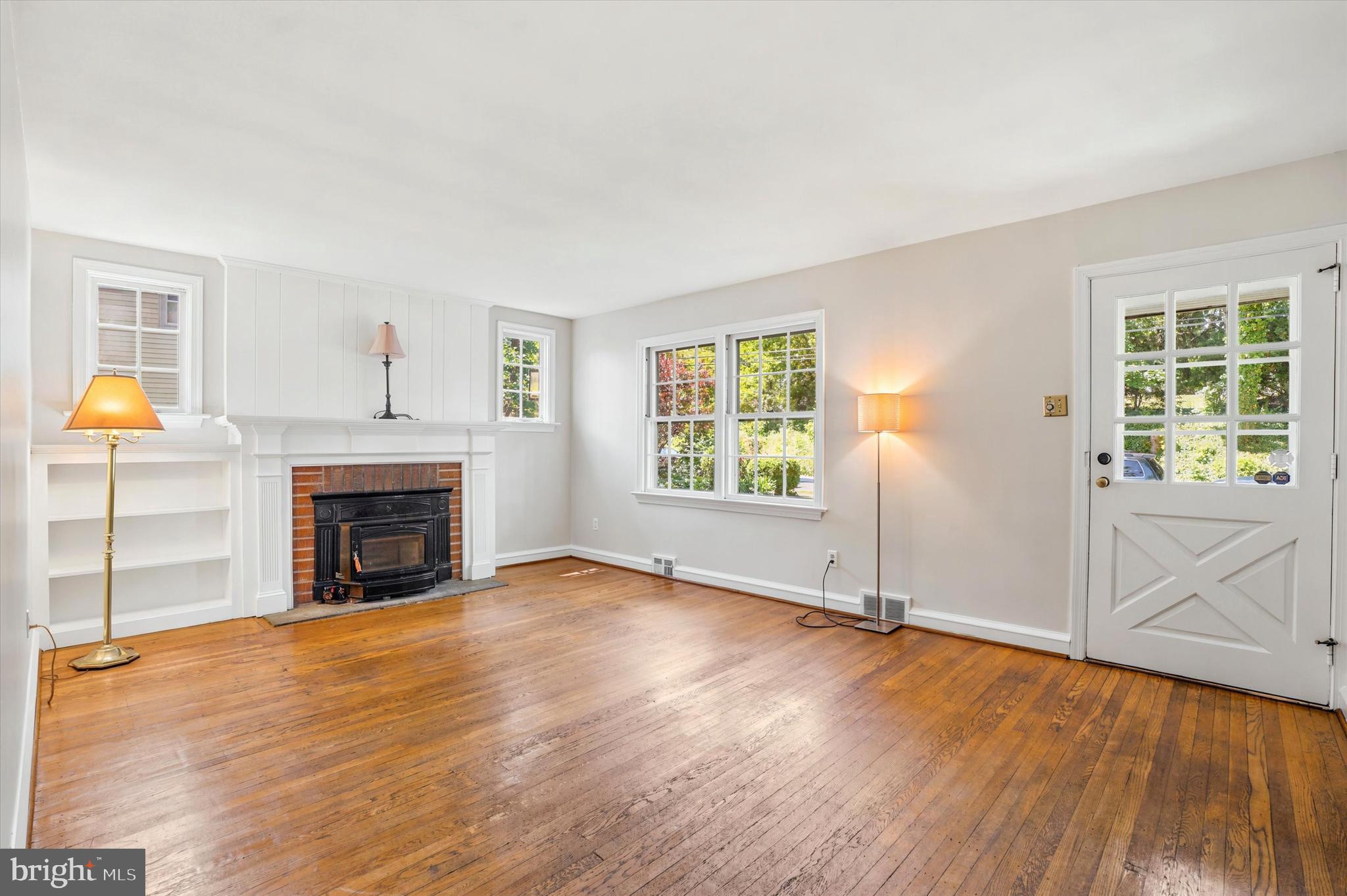 GLENSIDE - Residential
