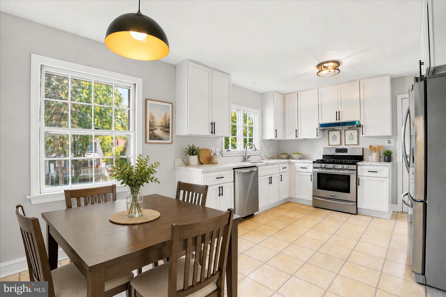 GLENSIDE - Residential