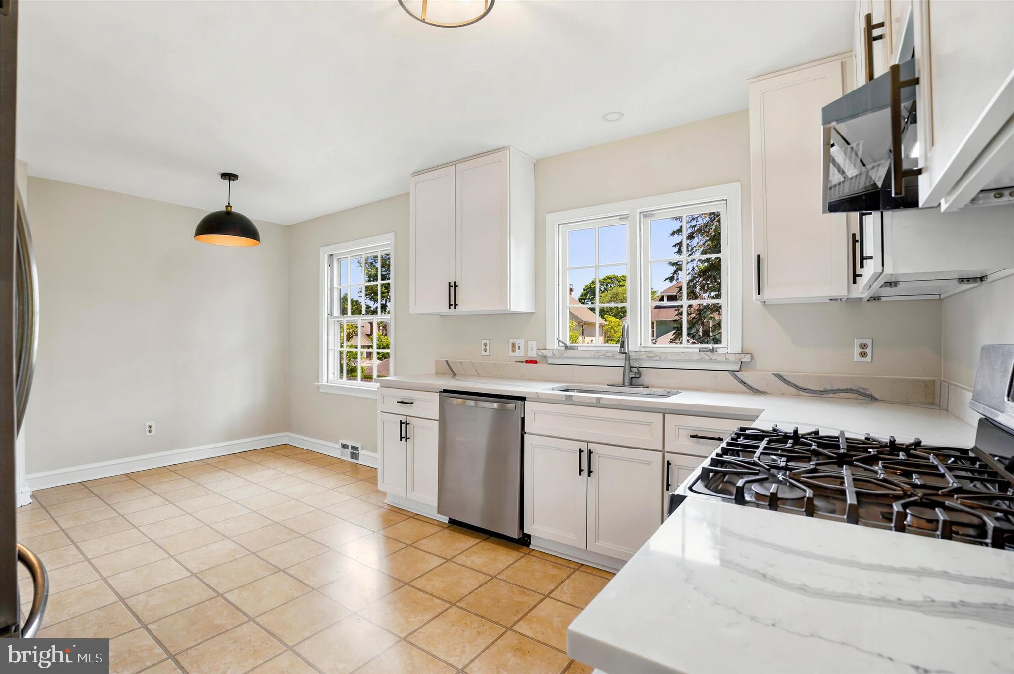 GLENSIDE - Residential
