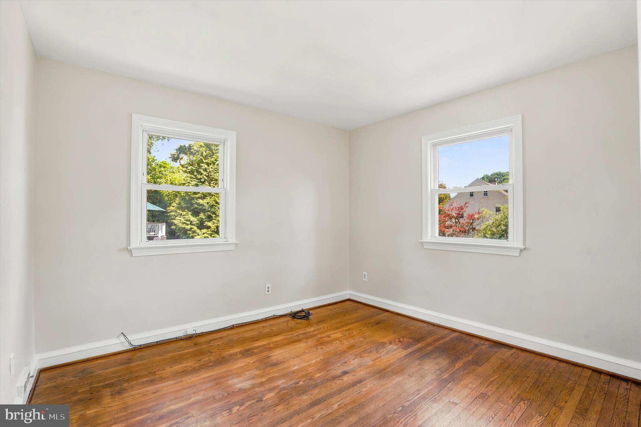 GLENSIDE - Residential