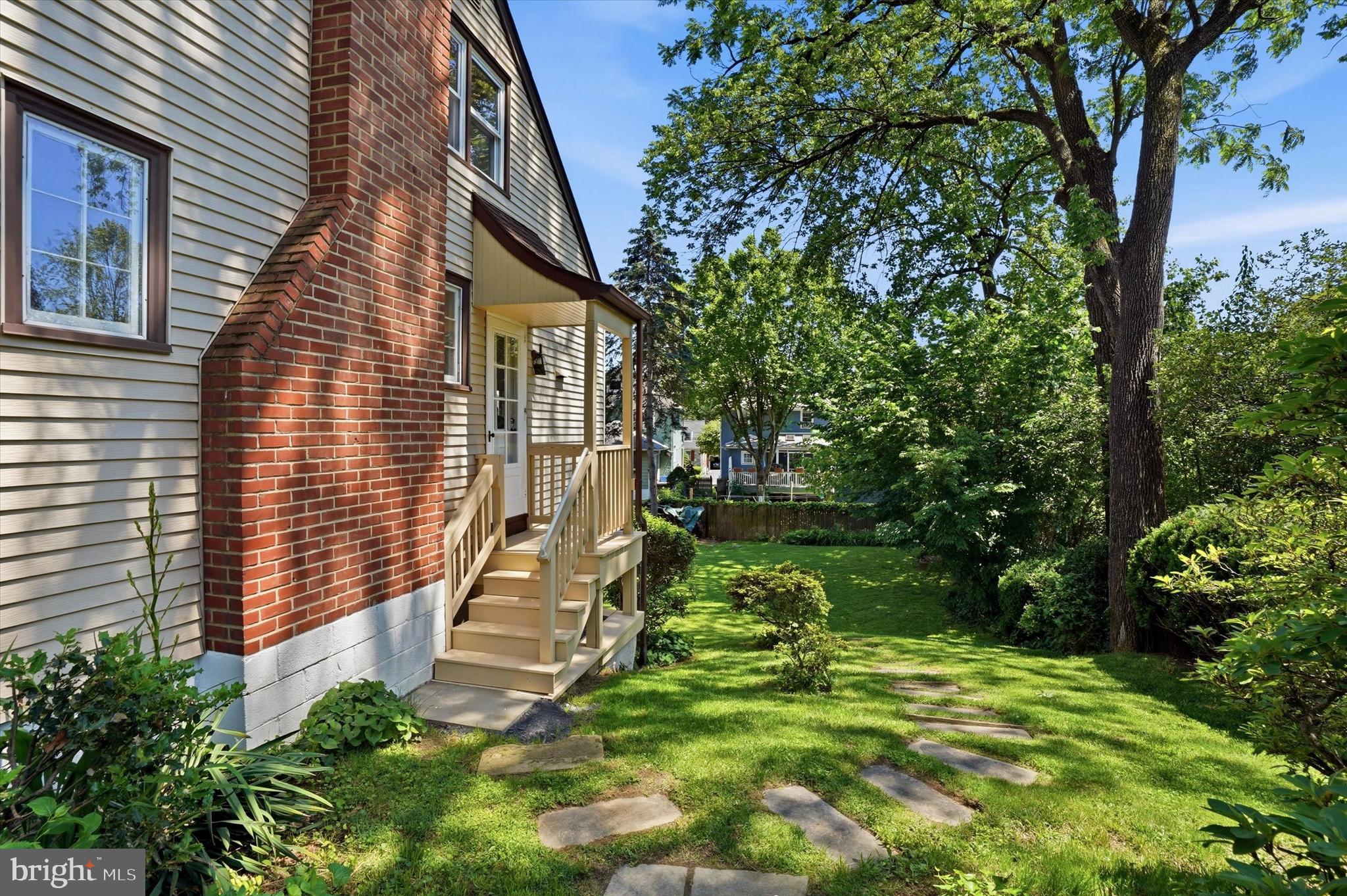 GLENSIDE - Residential