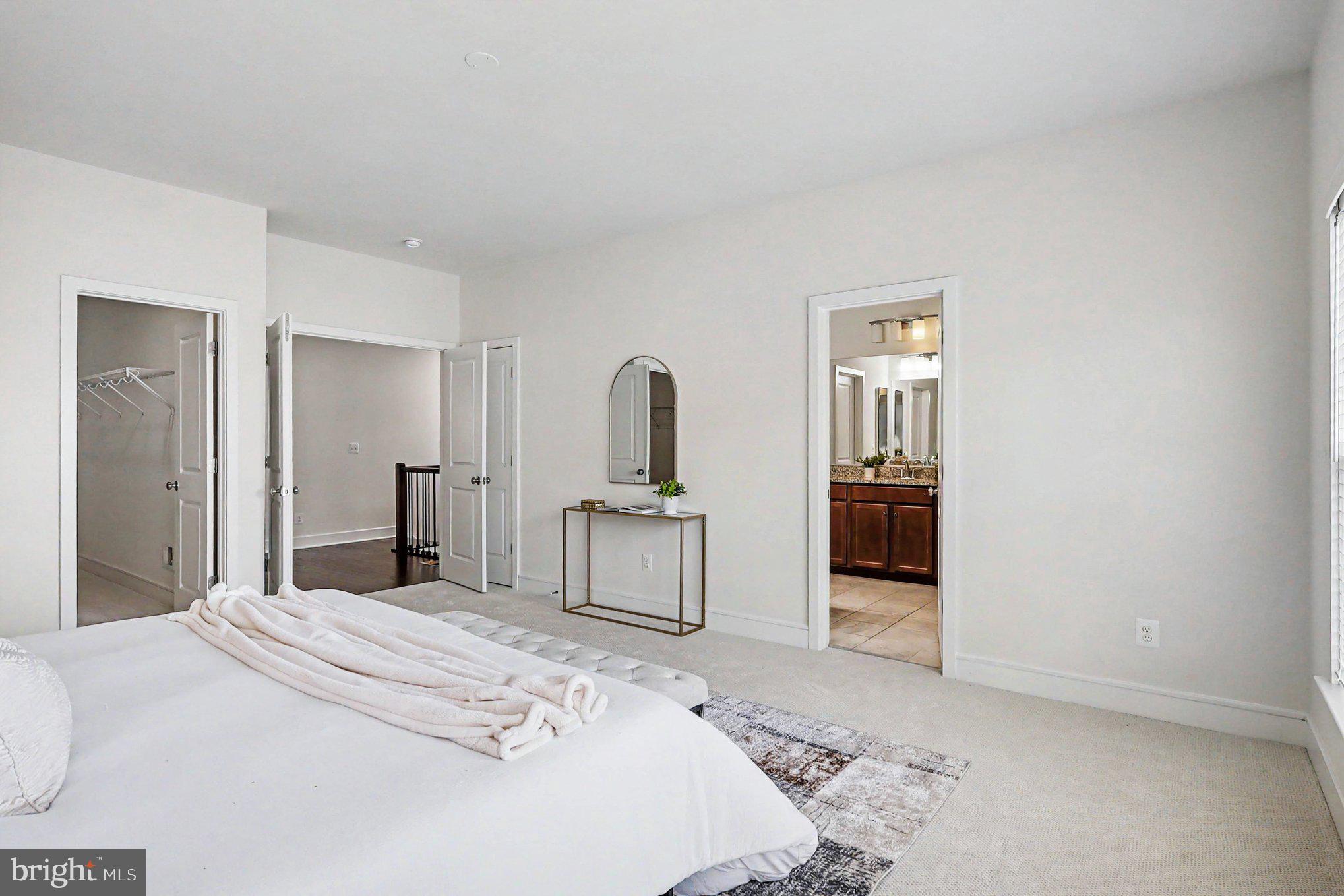 BRAMBLETON TOWN CENTER - Residential