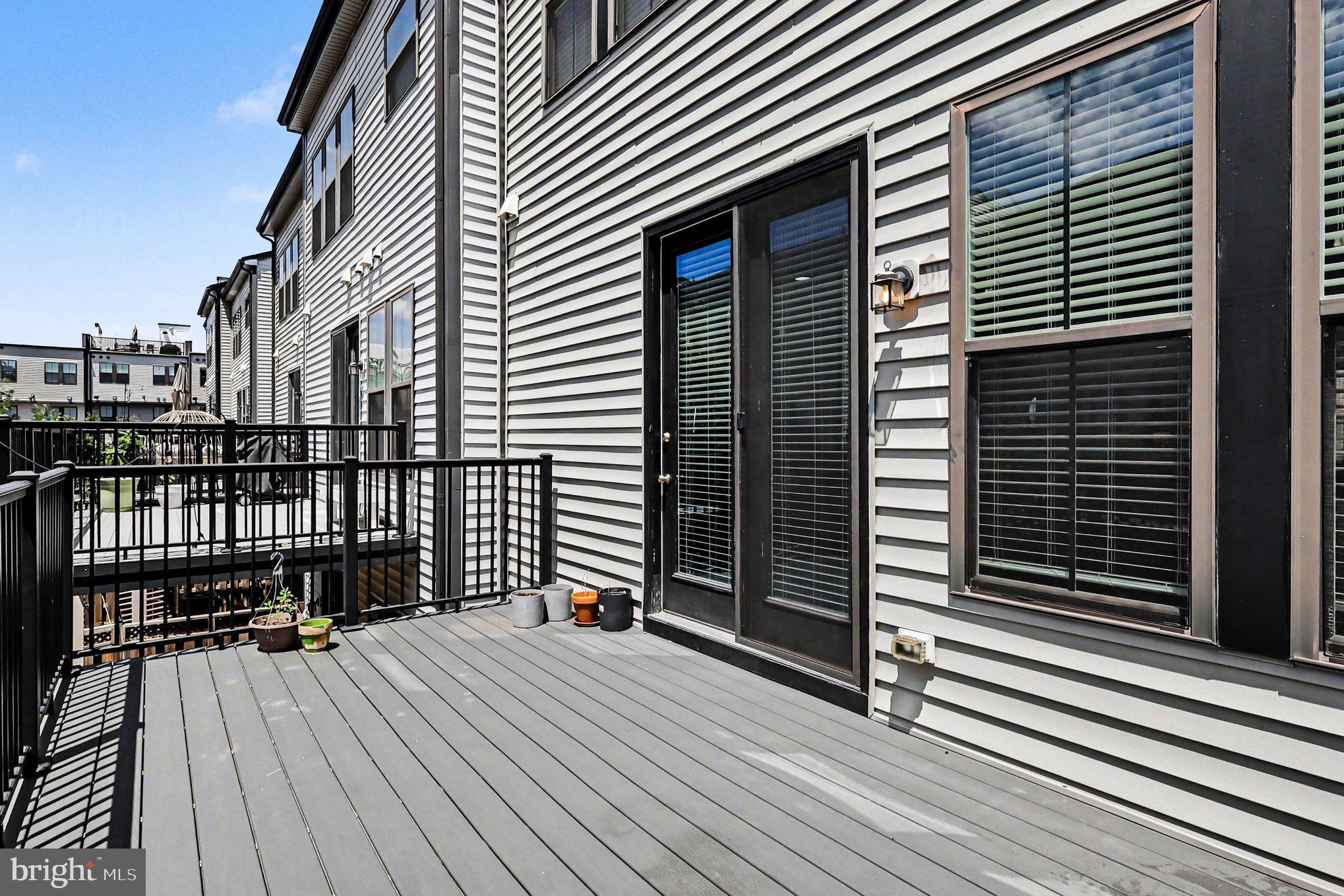 BRAMBLETON TOWN CENTER - Residential