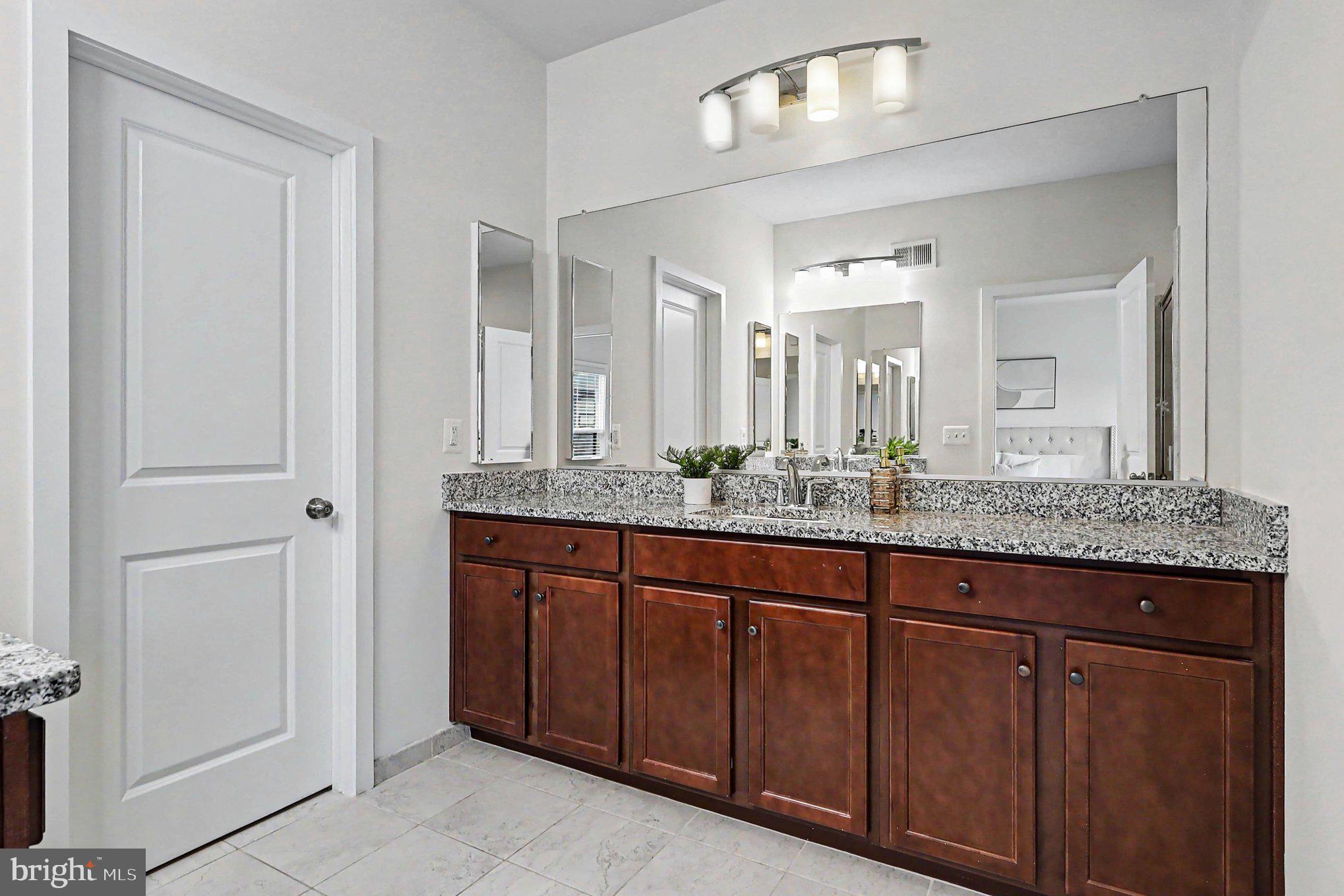 BRAMBLETON TOWN CENTER - Residential