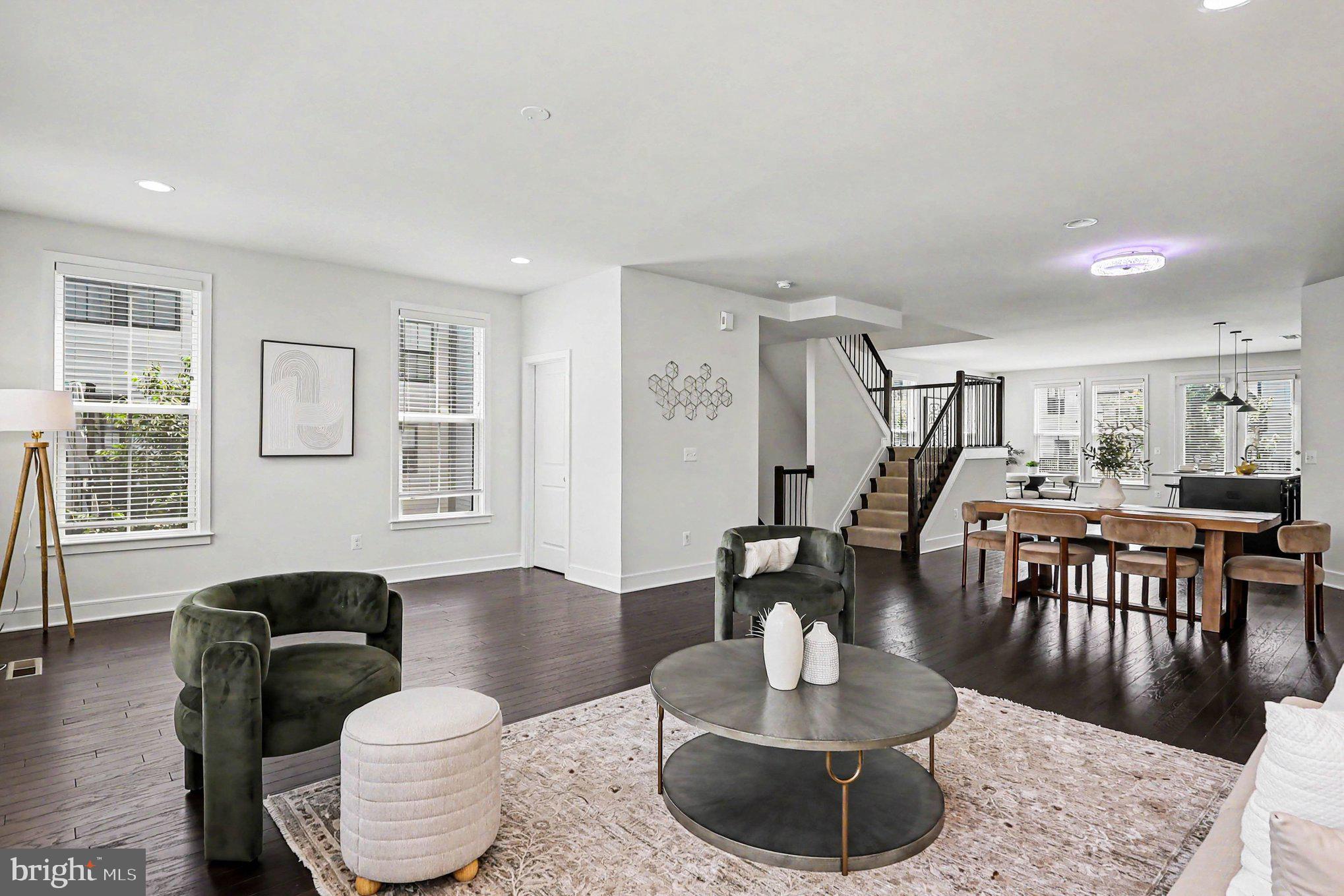 BRAMBLETON TOWN CENTER - Residential
