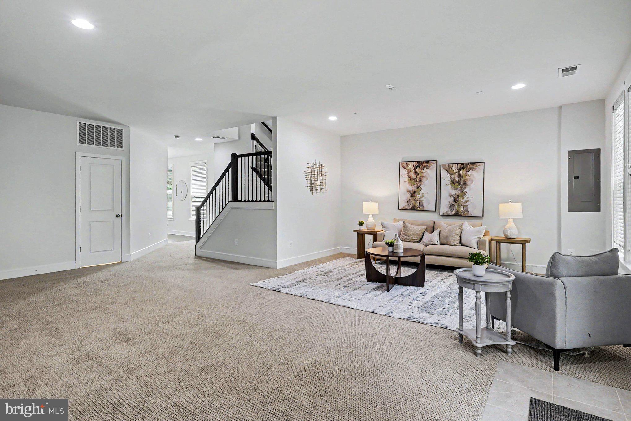 BRAMBLETON TOWN CENTER - Residential
