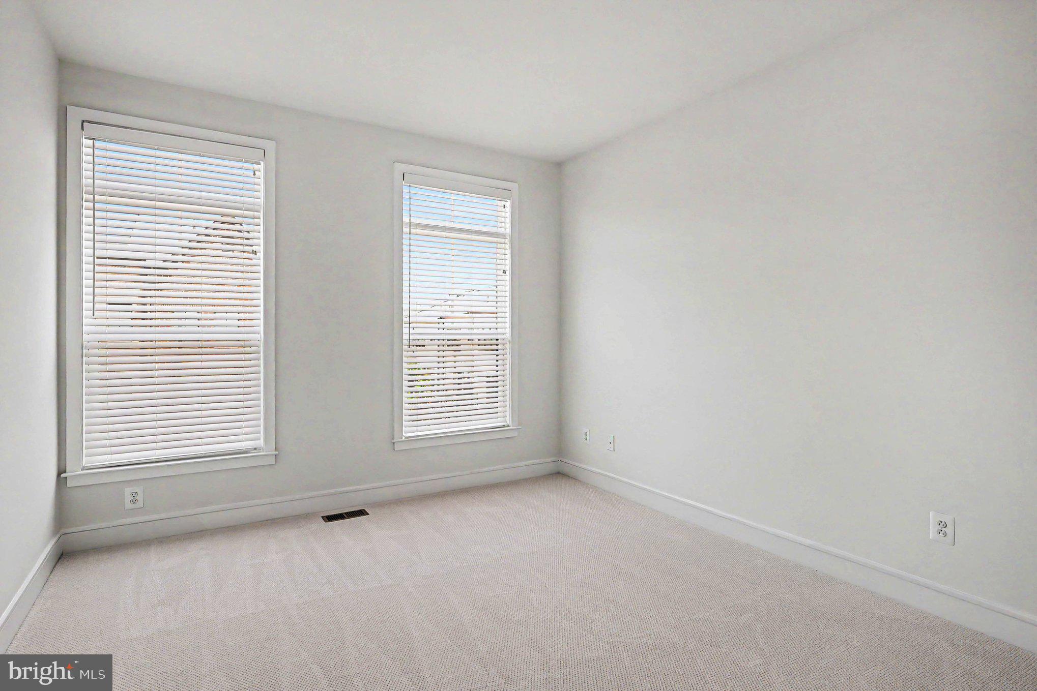 BRAMBLETON TOWN CENTER - Residential