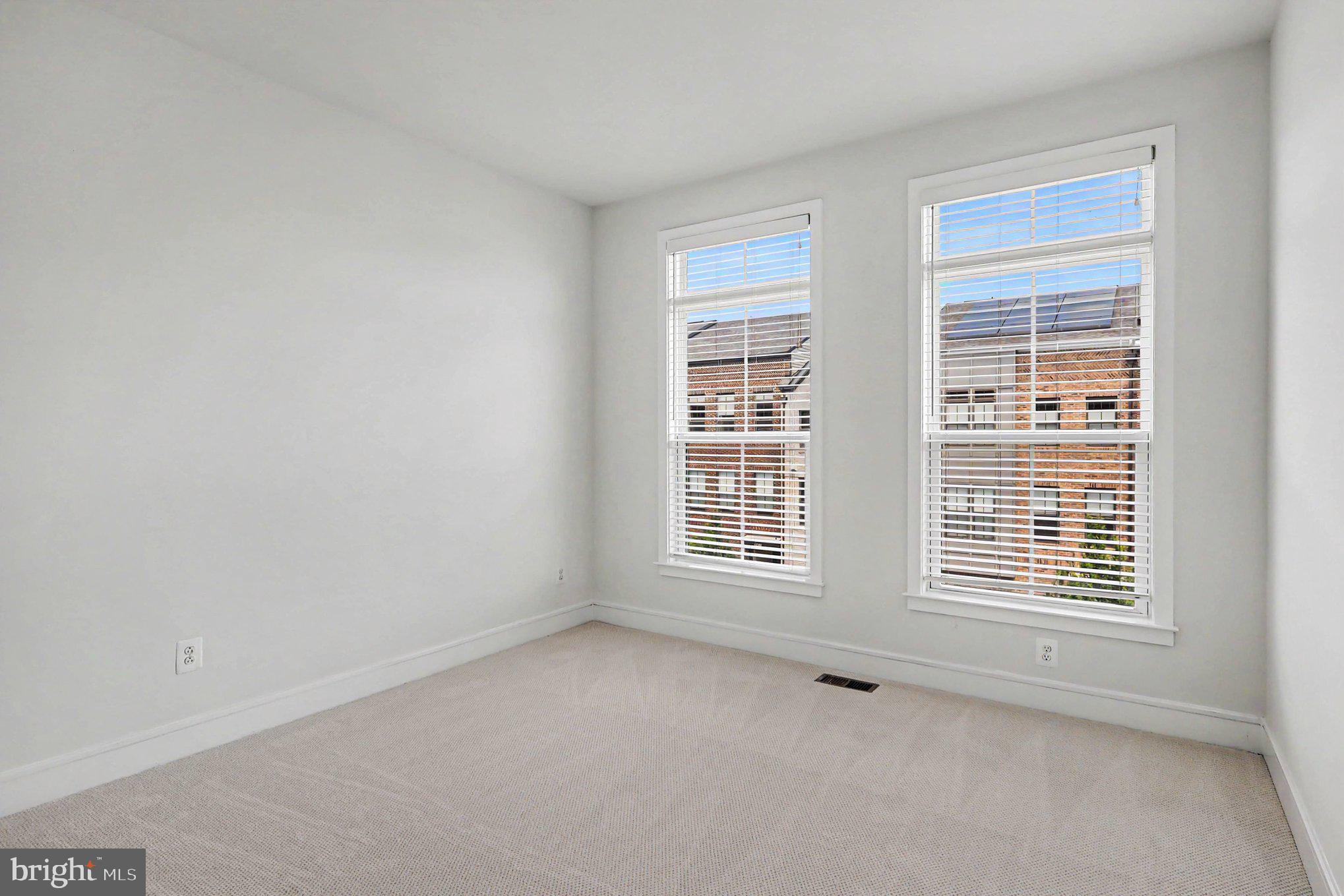BRAMBLETON TOWN CENTER - Residential