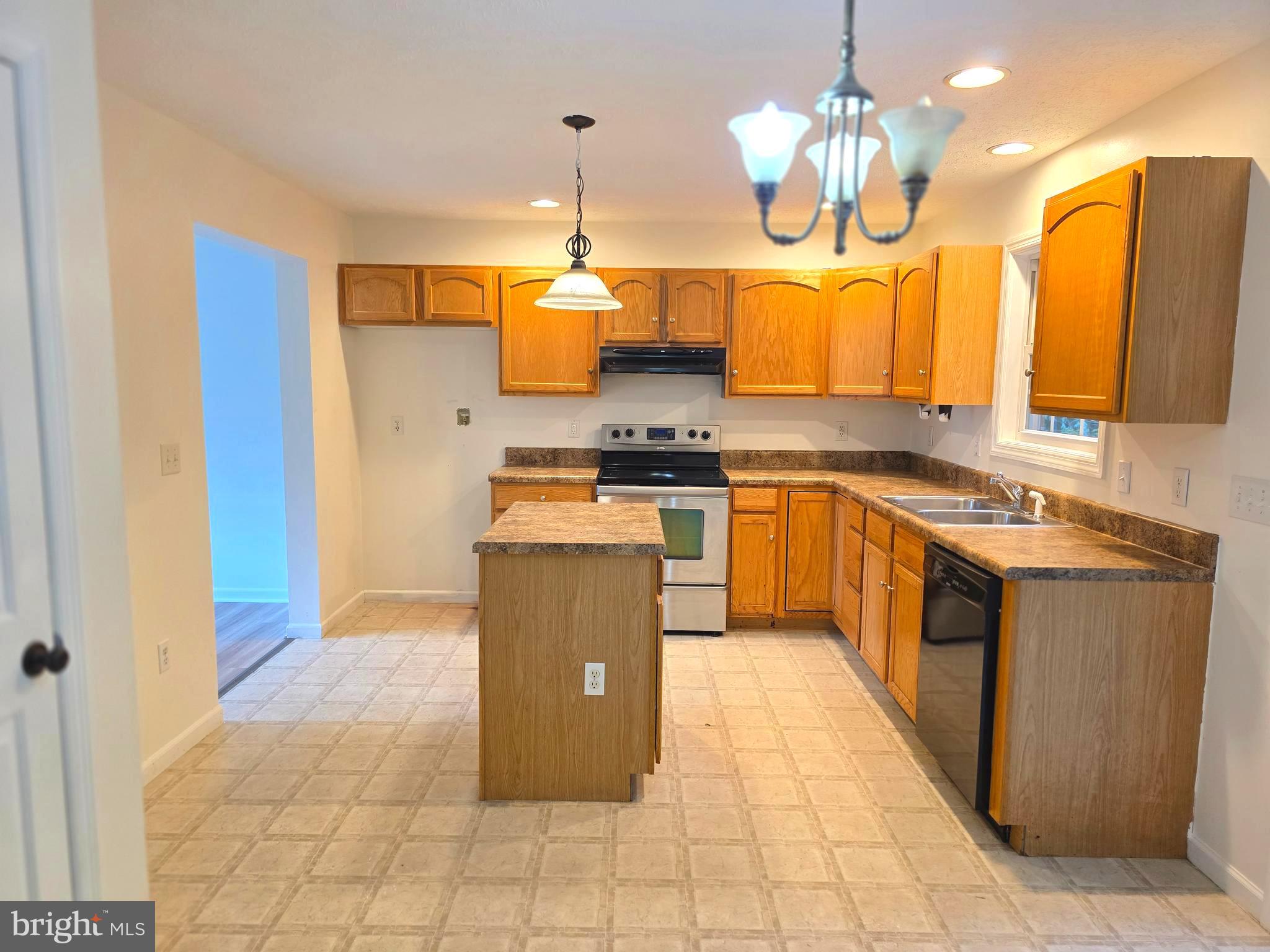 ECKHART MINES - Residential