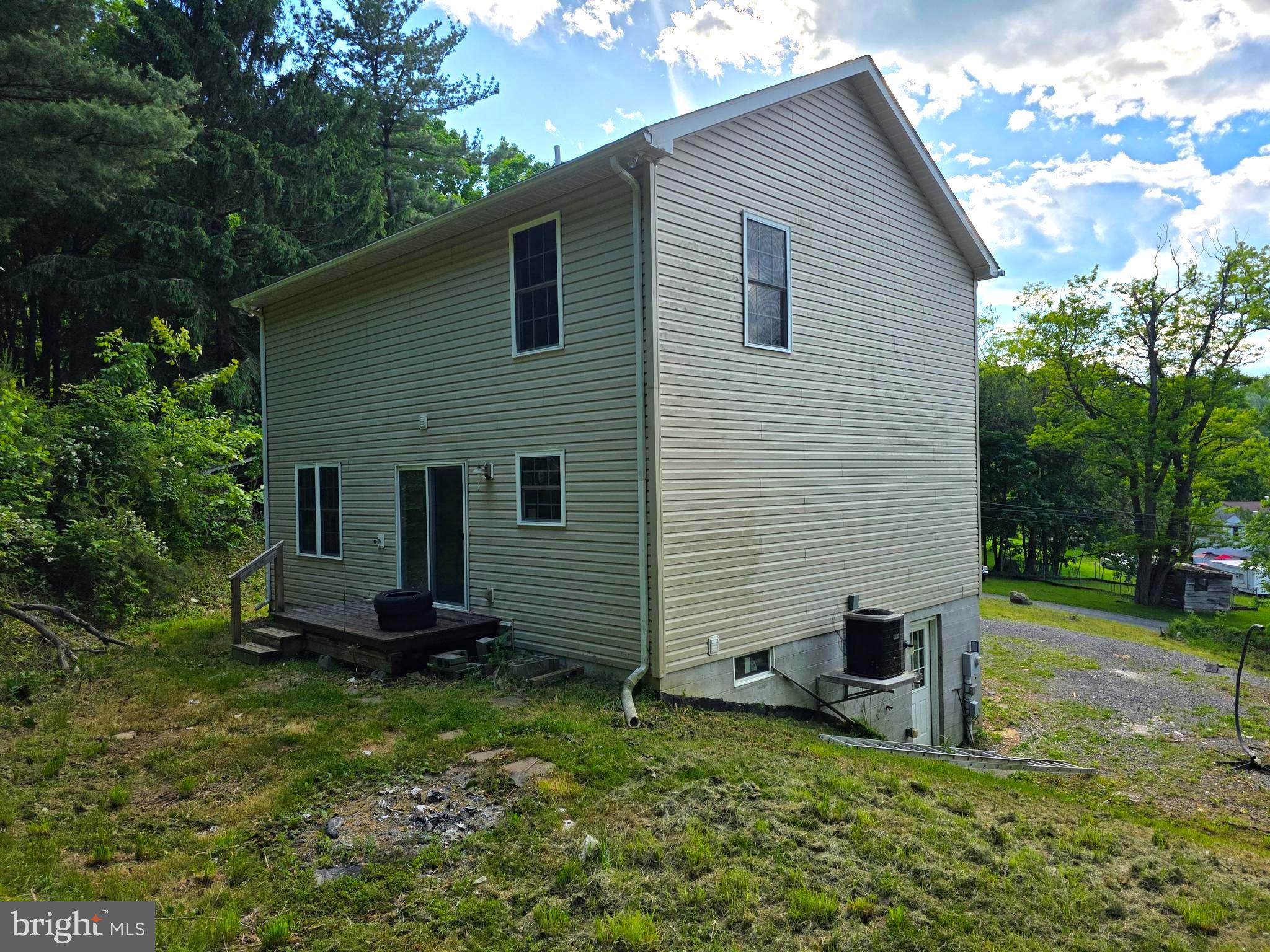 ECKHART MINES - Residential