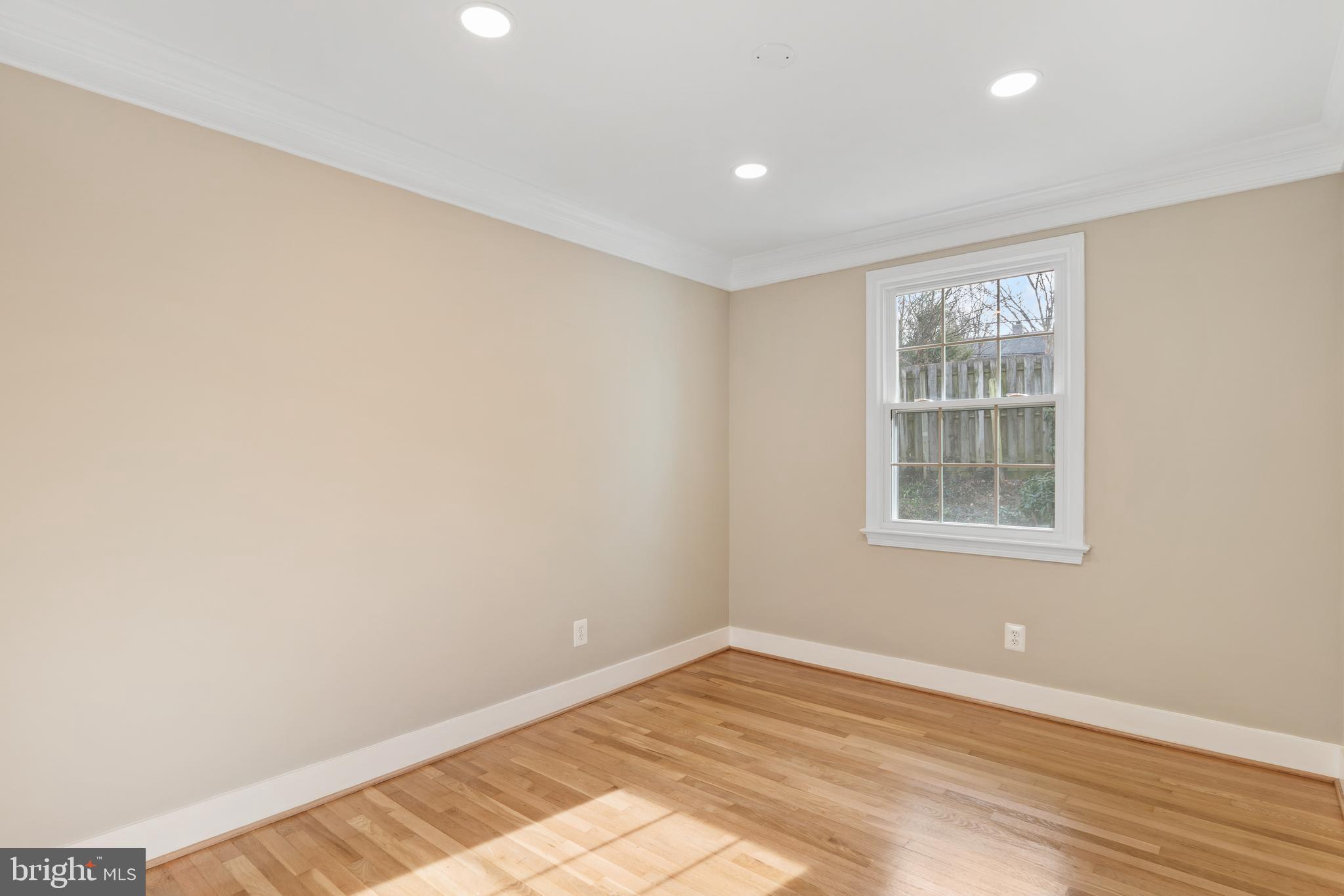 GLEN ECHO HEIGHTS - Residential