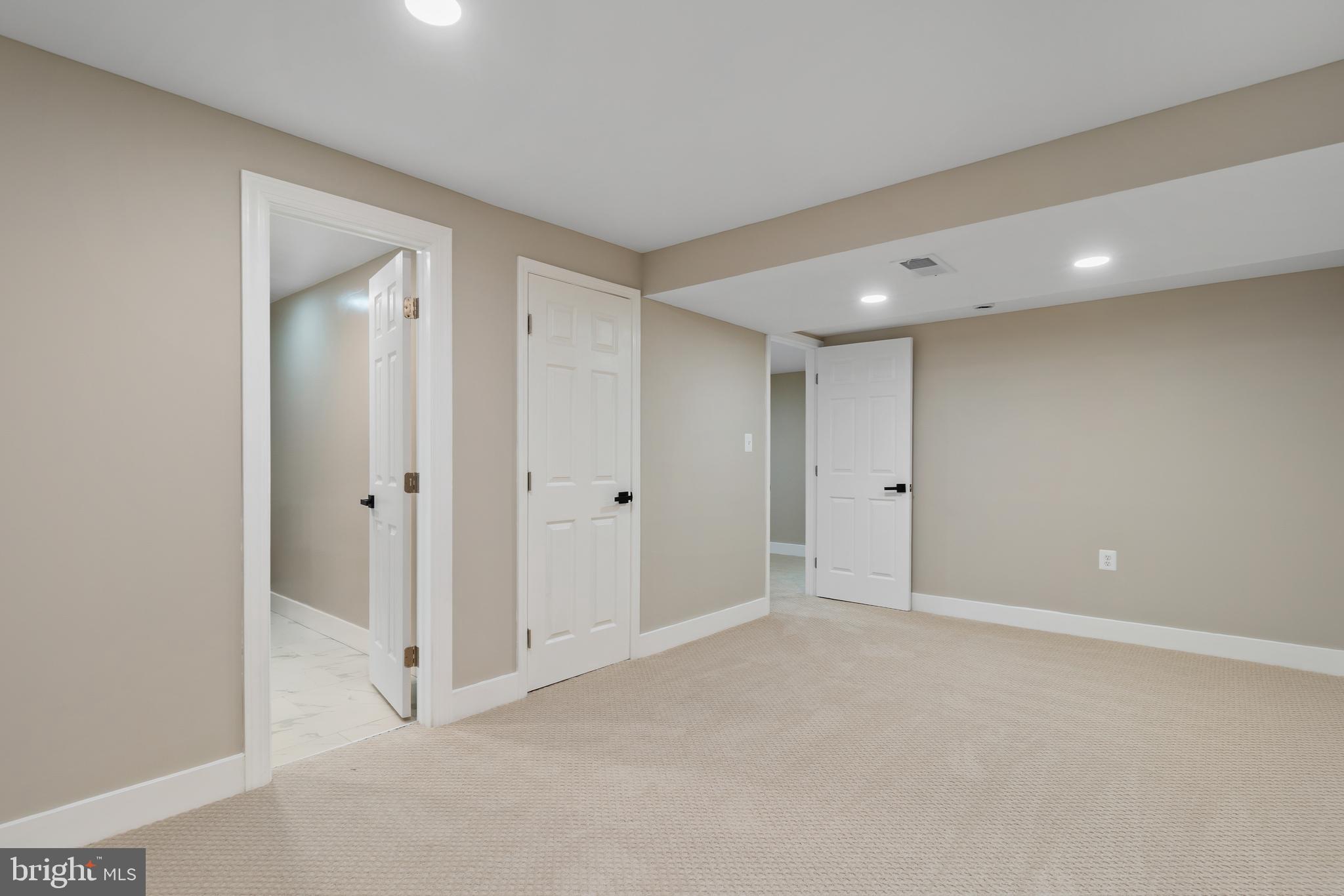 GLEN ECHO HEIGHTS - Residential