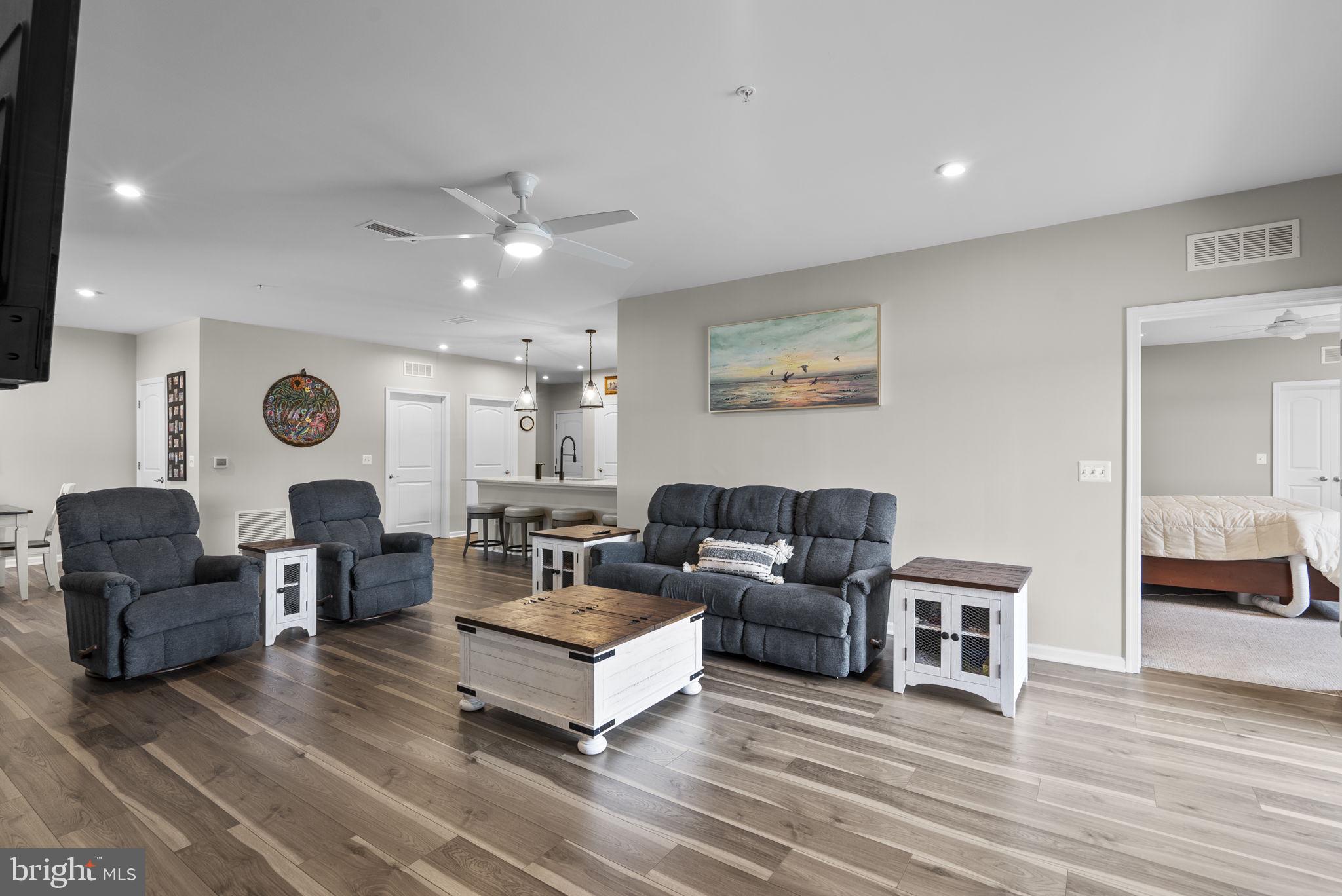 CABIN BRANCH - Residential