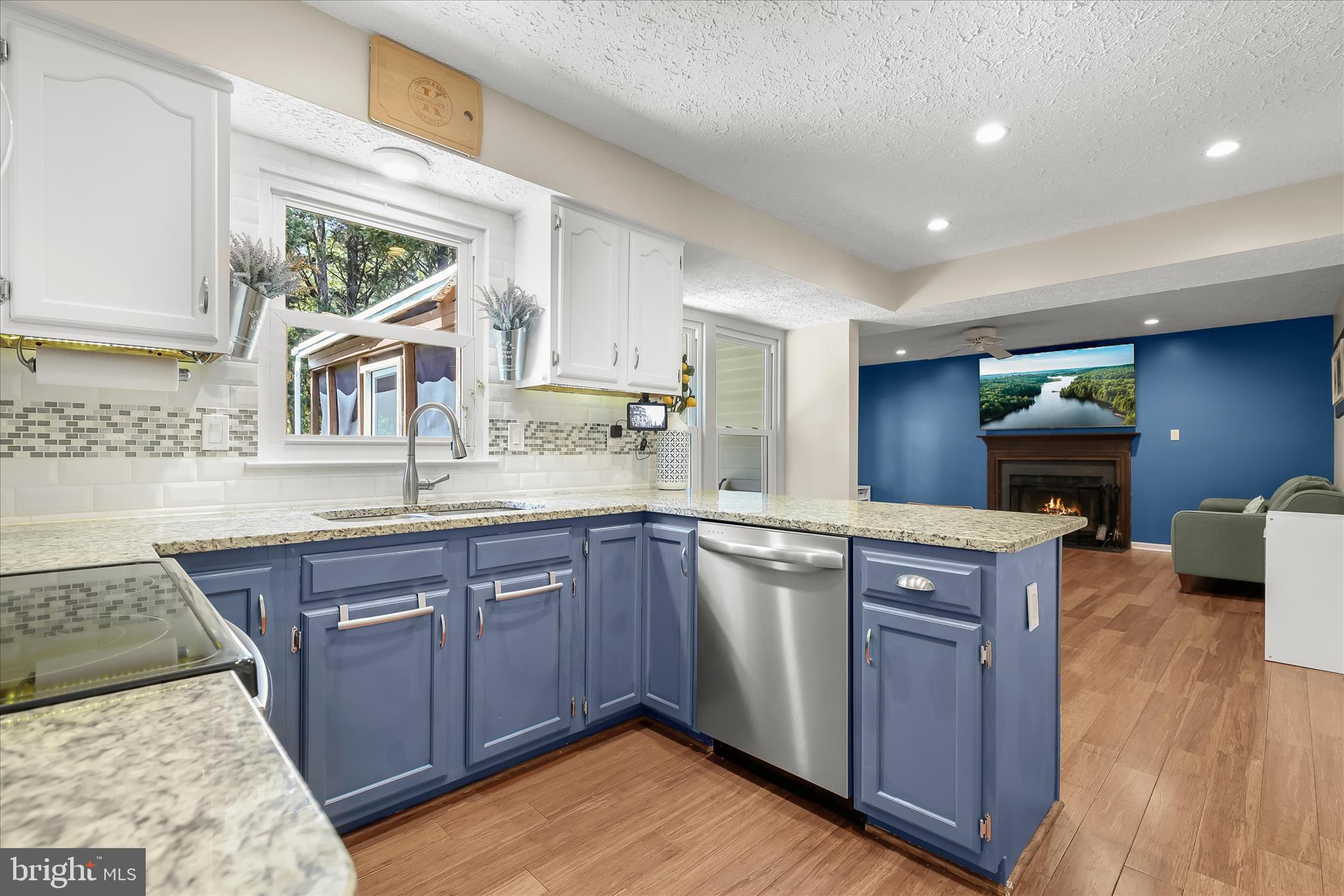 HUNTINGTON - Residential