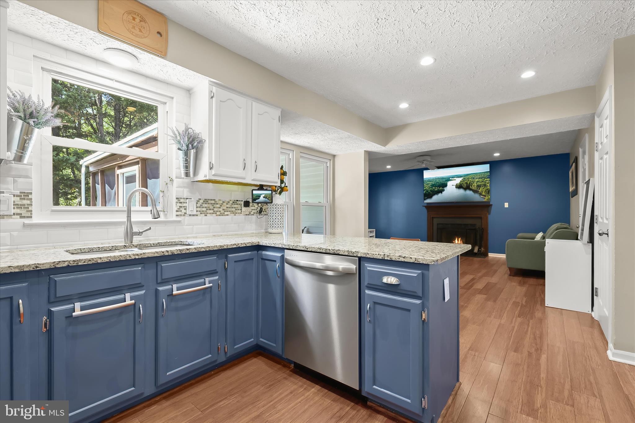 HUNTINGTON - Residential