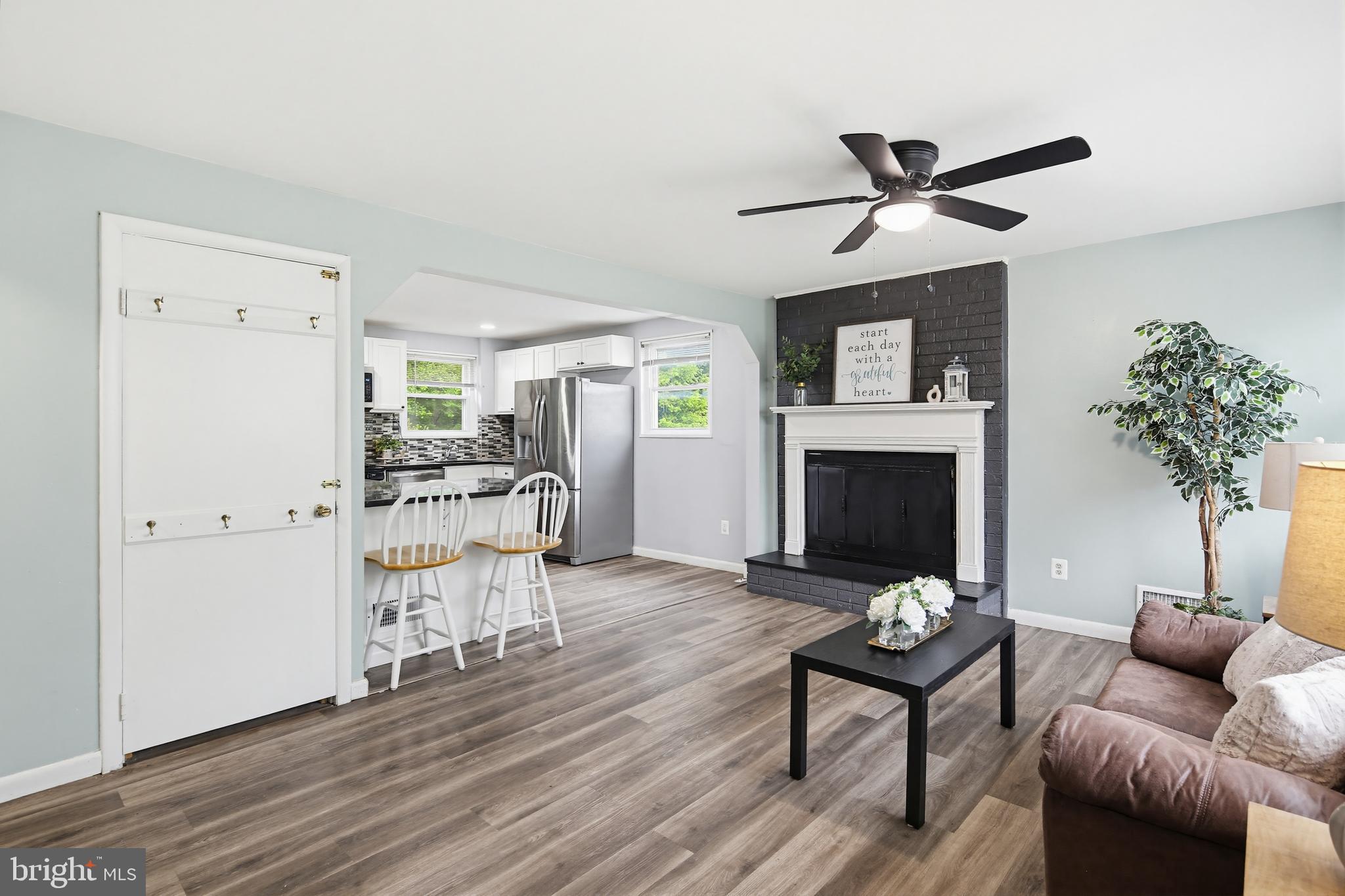 ADELPHI KNOLLS - Residential