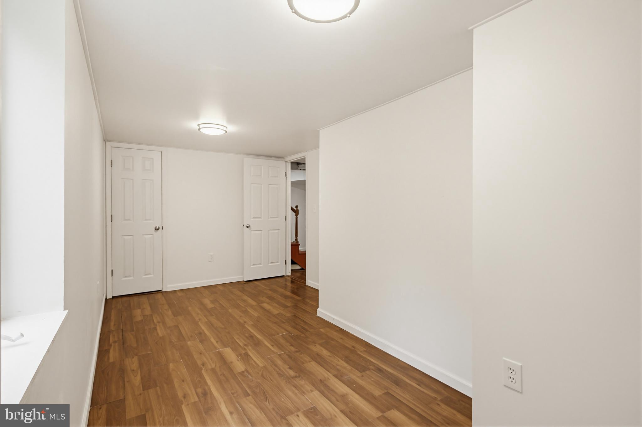 ADELPHI KNOLLS - Residential