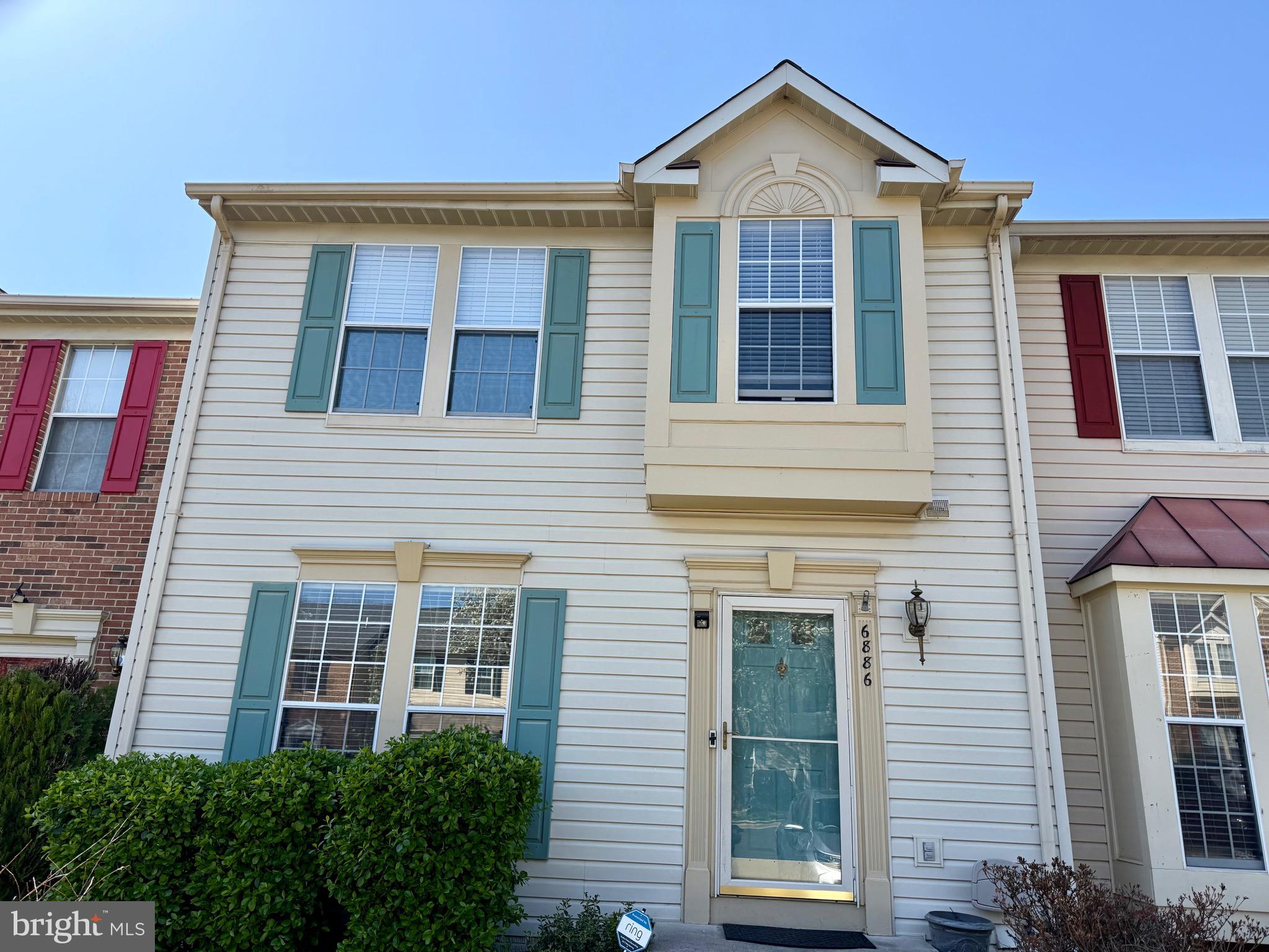 Gorgeous 3 finished level townhome home that backs to a beautiful pond view, lush
green trees and private deck/backyard. Kitchen has been recently remodeled with white
cabinetry and granite countertops along with newly updated appliances including
stovetop, oven, dish washer and microwave. This townhouse has been recently painted
throughout, and the flooring is hardwood mocha on main level as well stairs. The master
bedroom and additional room have newly replaced carpets. Enjoy the view to the pond,
beautiful view of landscaping and walking trails. The deck has been renovated very
recently. This townhouse has a fenced private back, and the front yard has grass top.
There are two reserved parking spots for this townhouse including multiple visitor
parking spots. All adults are required to fill out the rental application and undergo a background check.