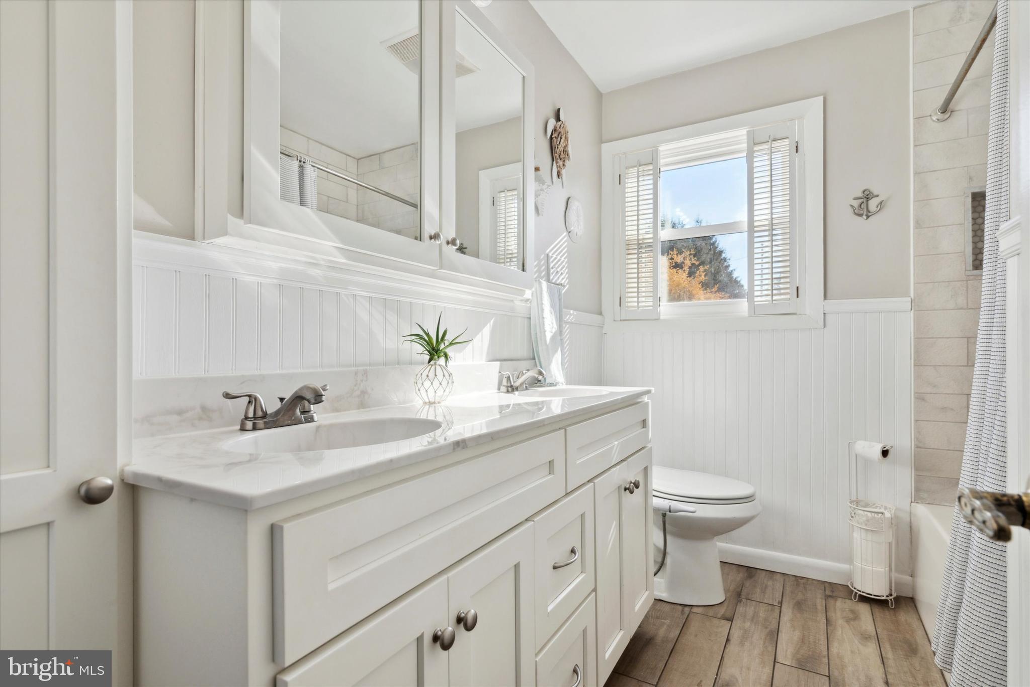 LANGFORD HILLS - Residential