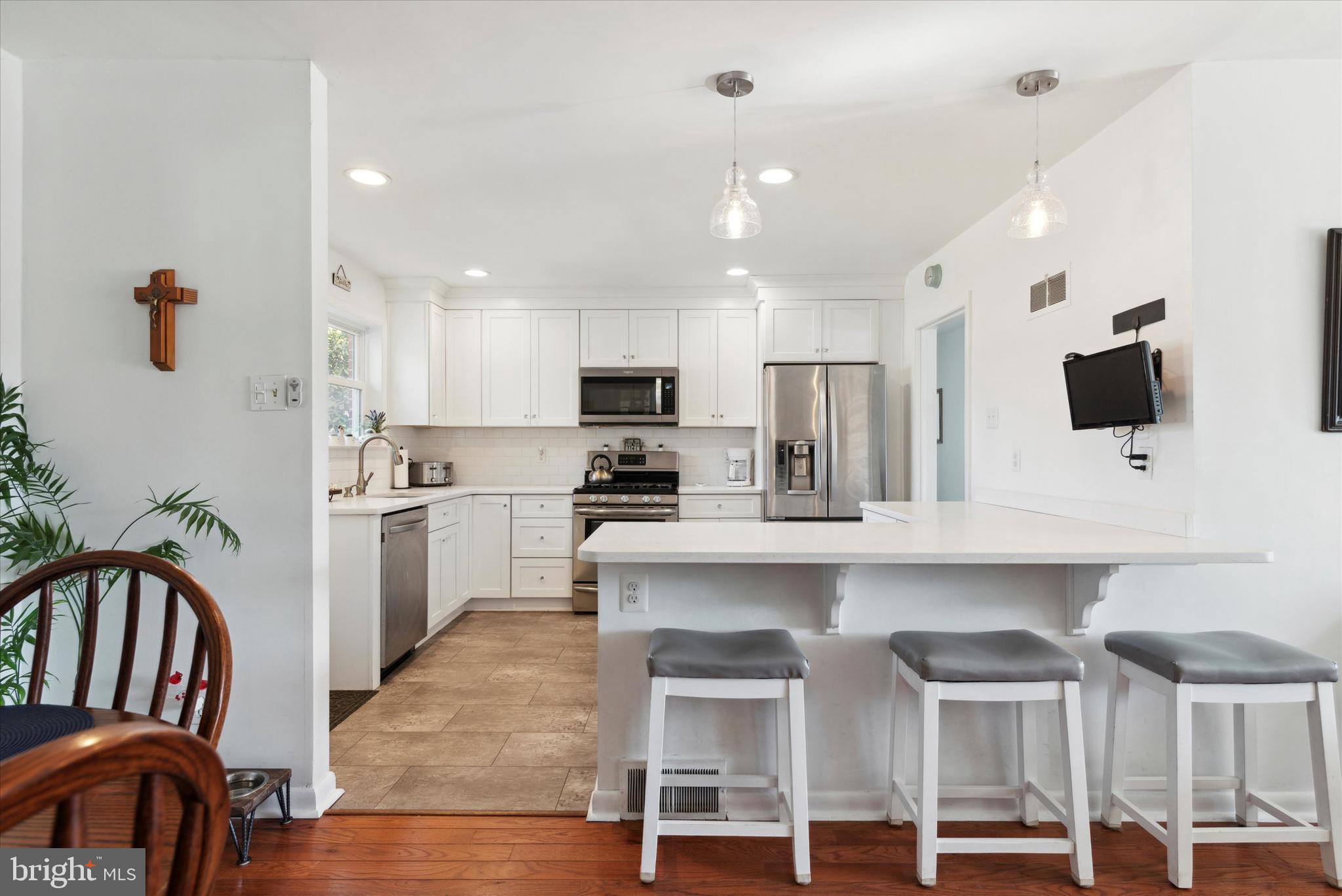 LANGFORD HILLS - Residential