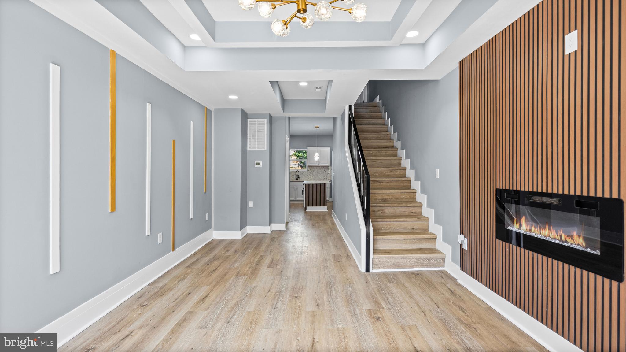 BROADWAY EAST - Residential