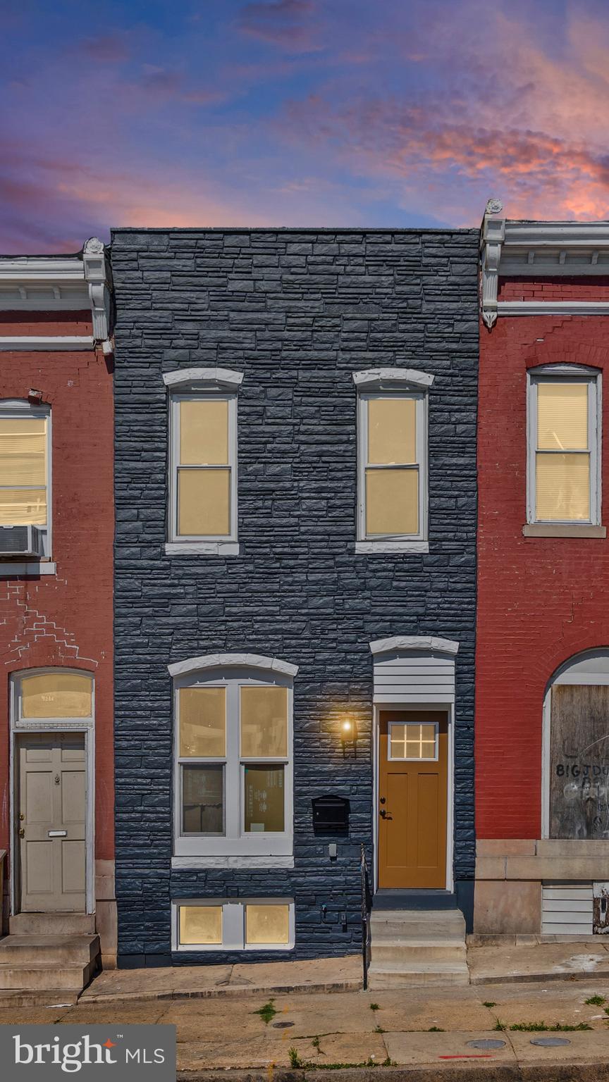 BROADWAY EAST - Residential