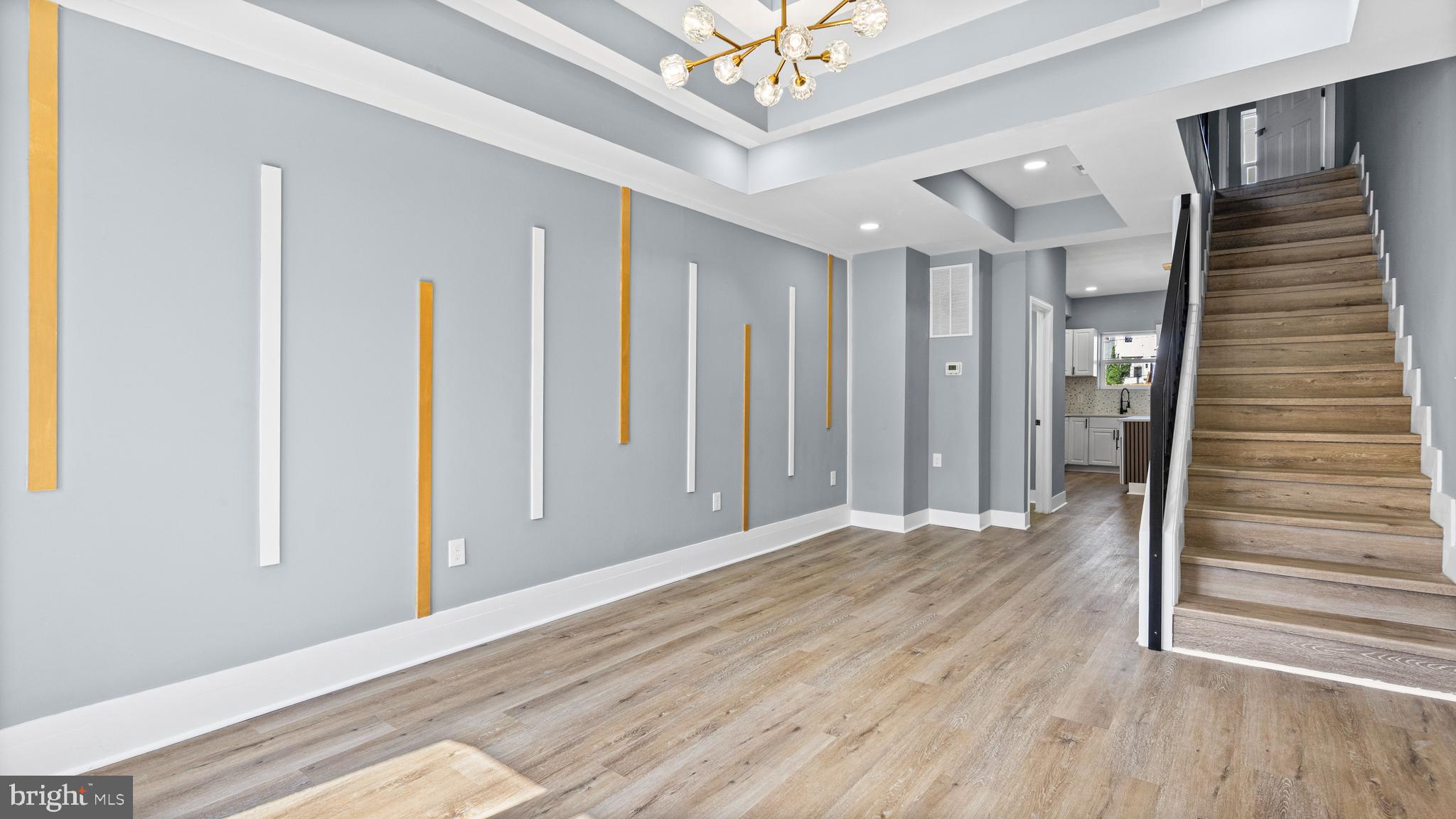 BROADWAY EAST - Residential