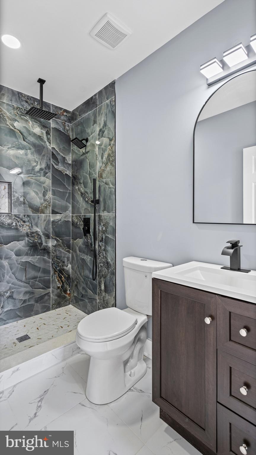 BROADWAY EAST - Residential