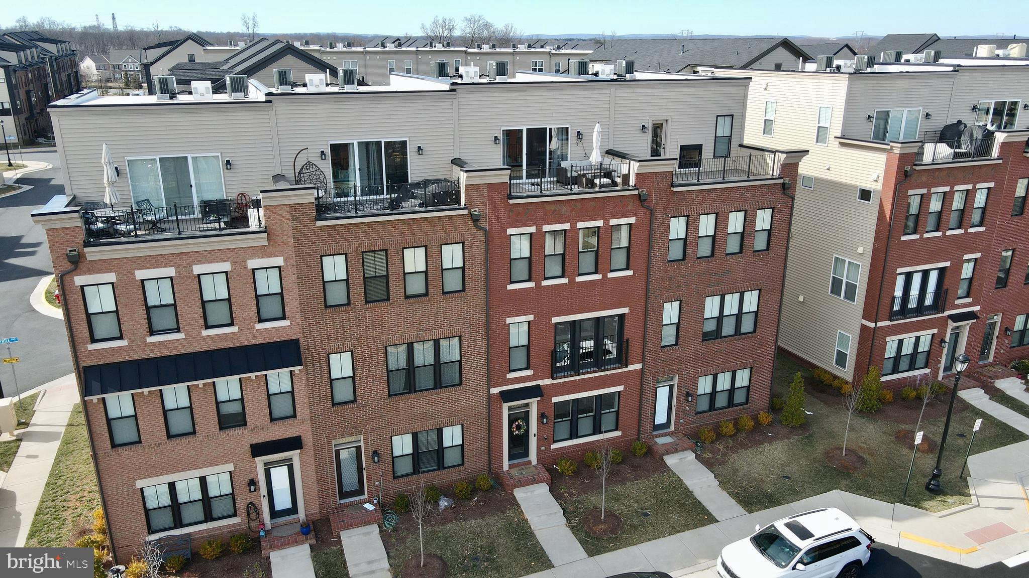 BRAMBLETON TOWN CENTER - Residential