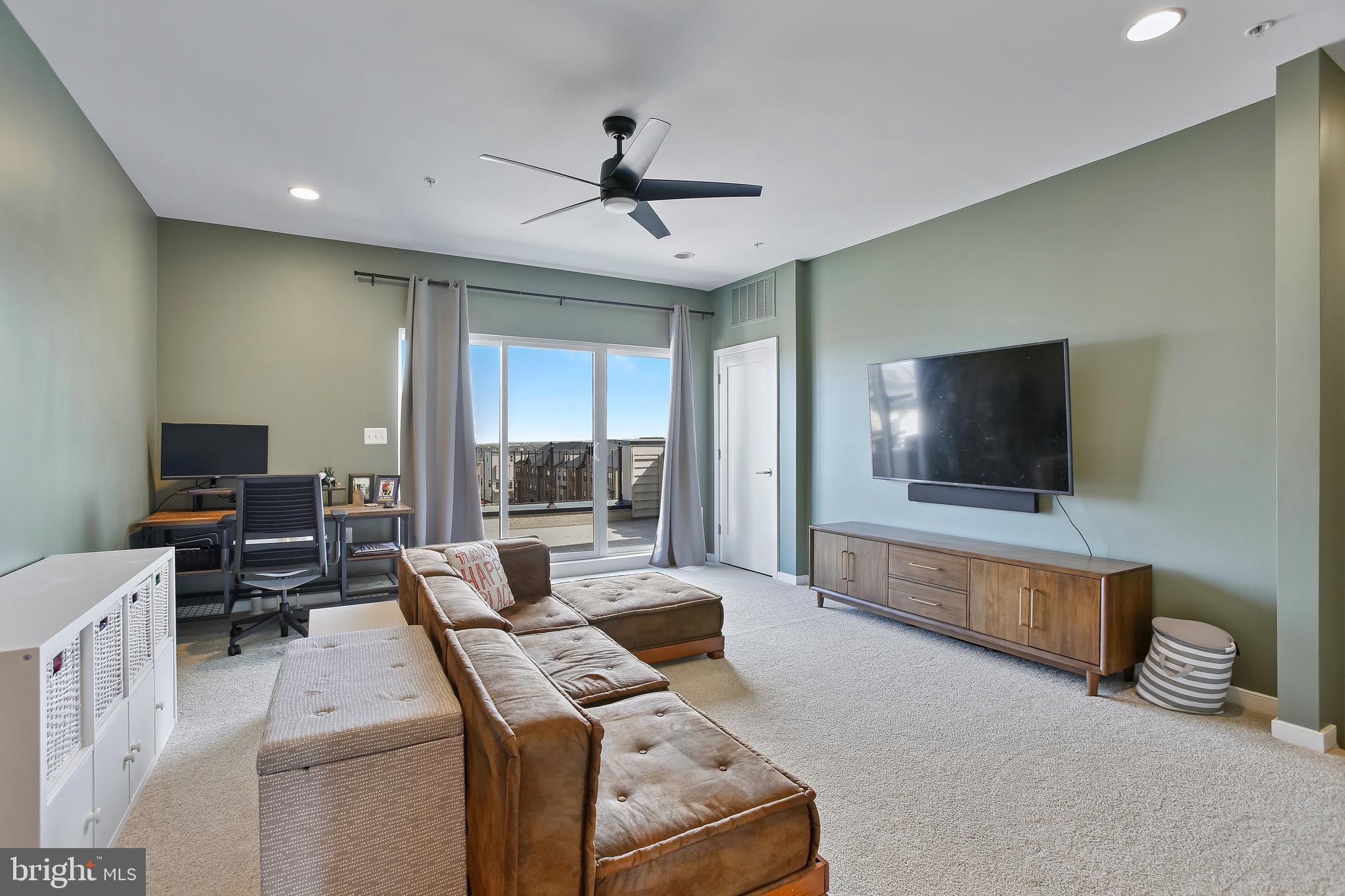 BRAMBLETON TOWN CENTER - Residential