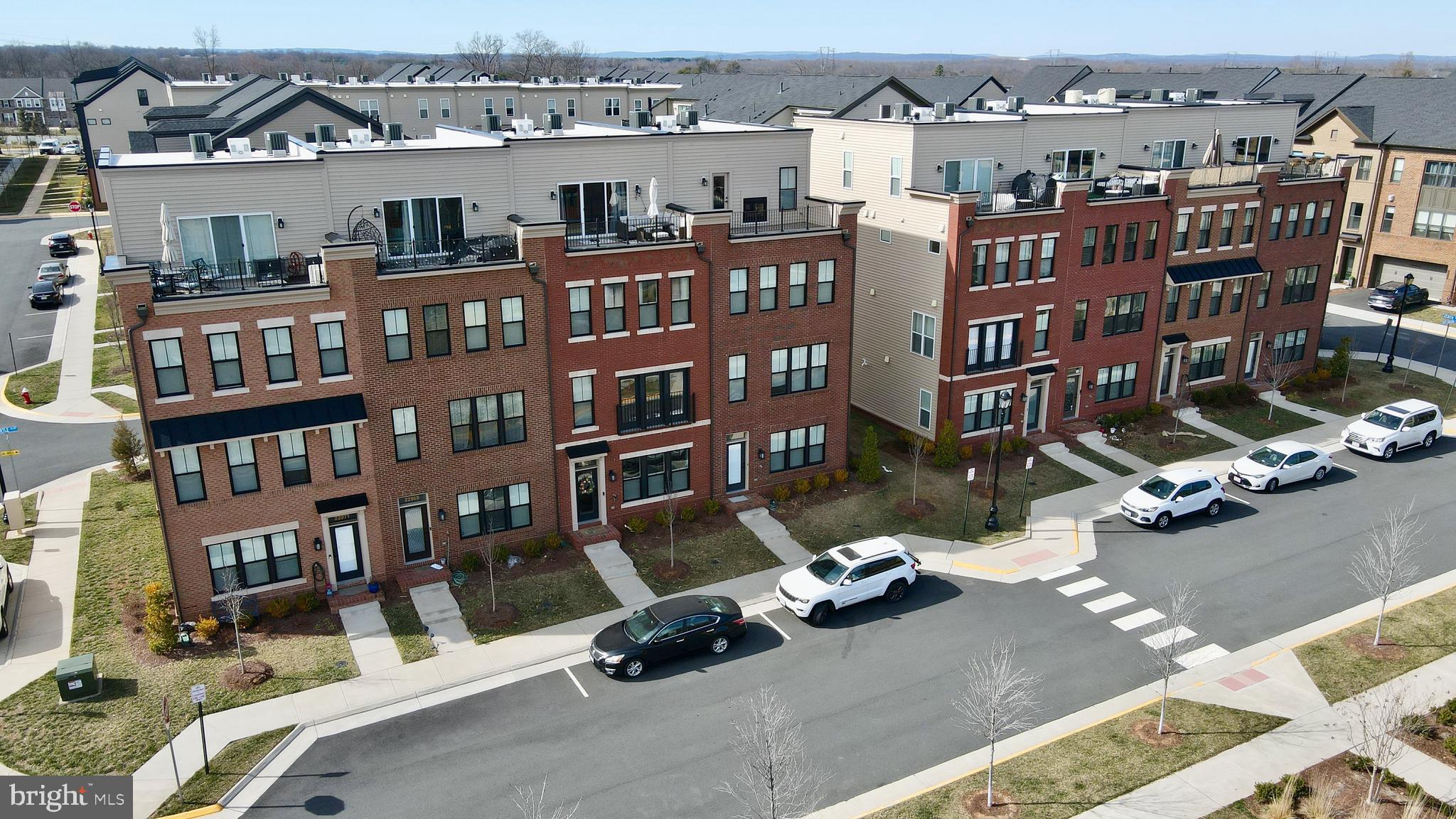 BRAMBLETON TOWN CENTER - Residential