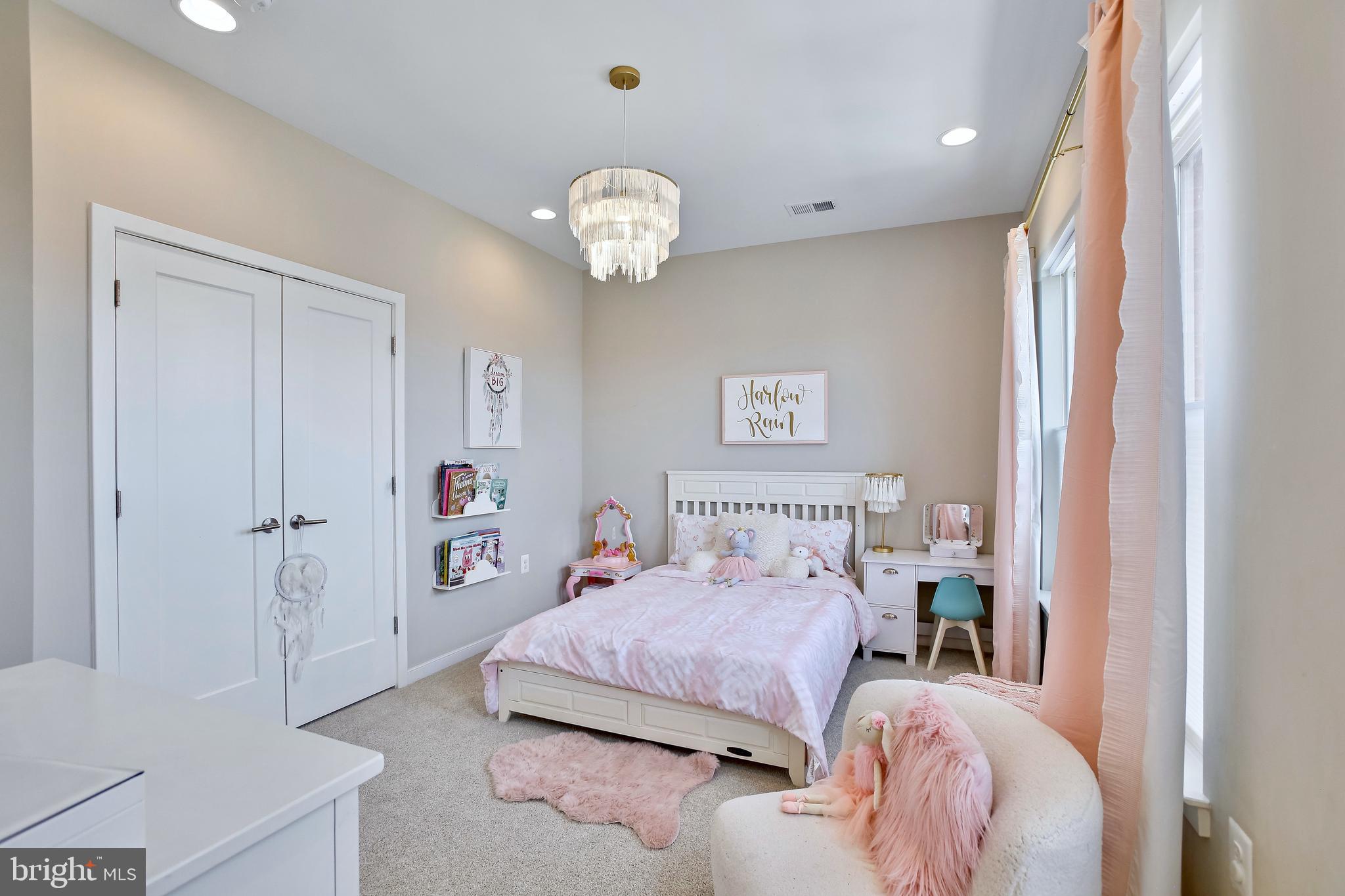 BRAMBLETON TOWN CENTER - Residential