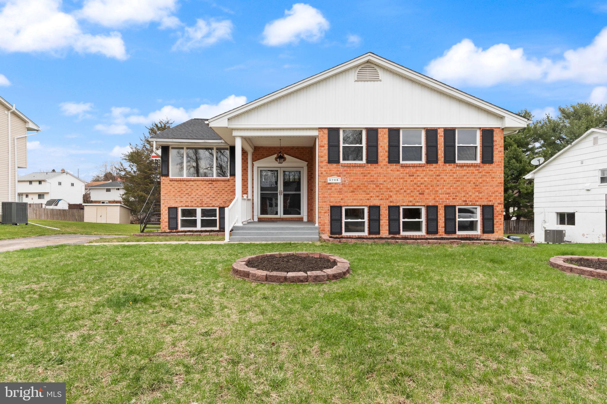 KINGS POINT - Residential