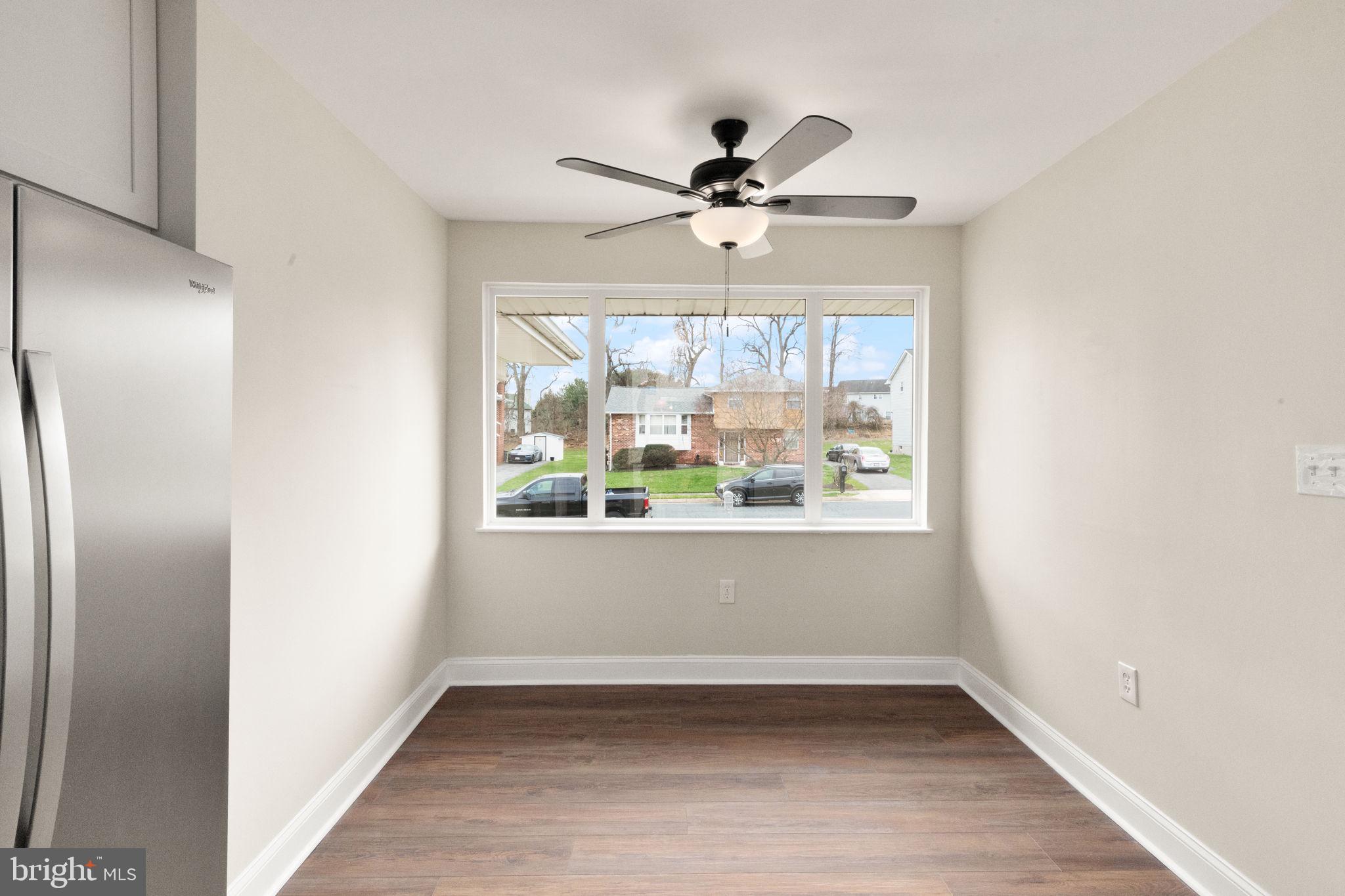 KINGS POINT - Residential
