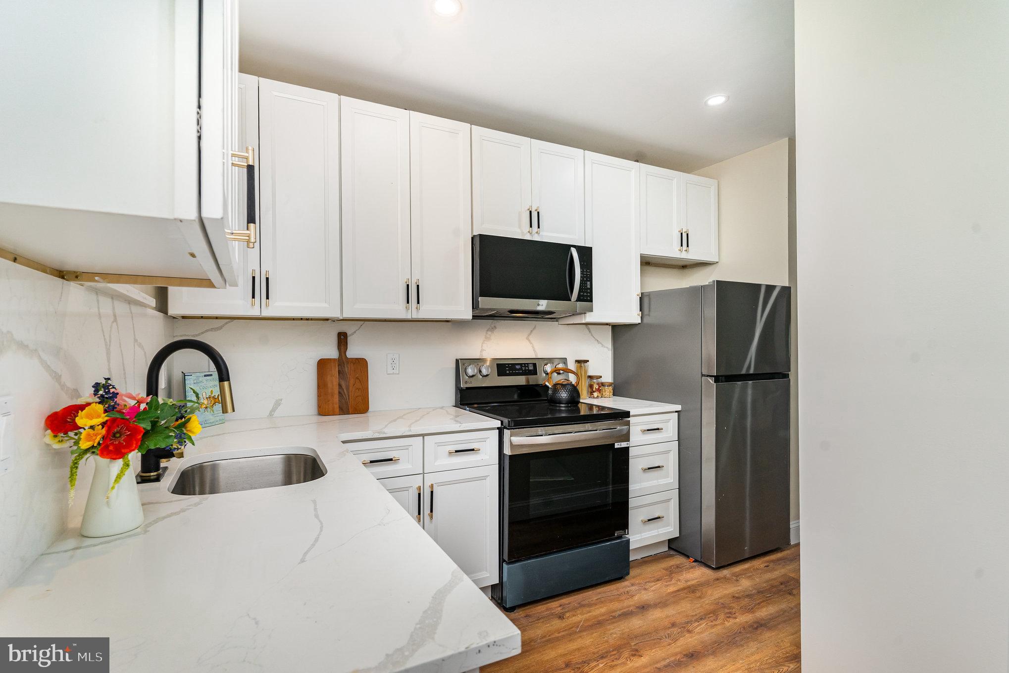 COBBS CREEK - Residential