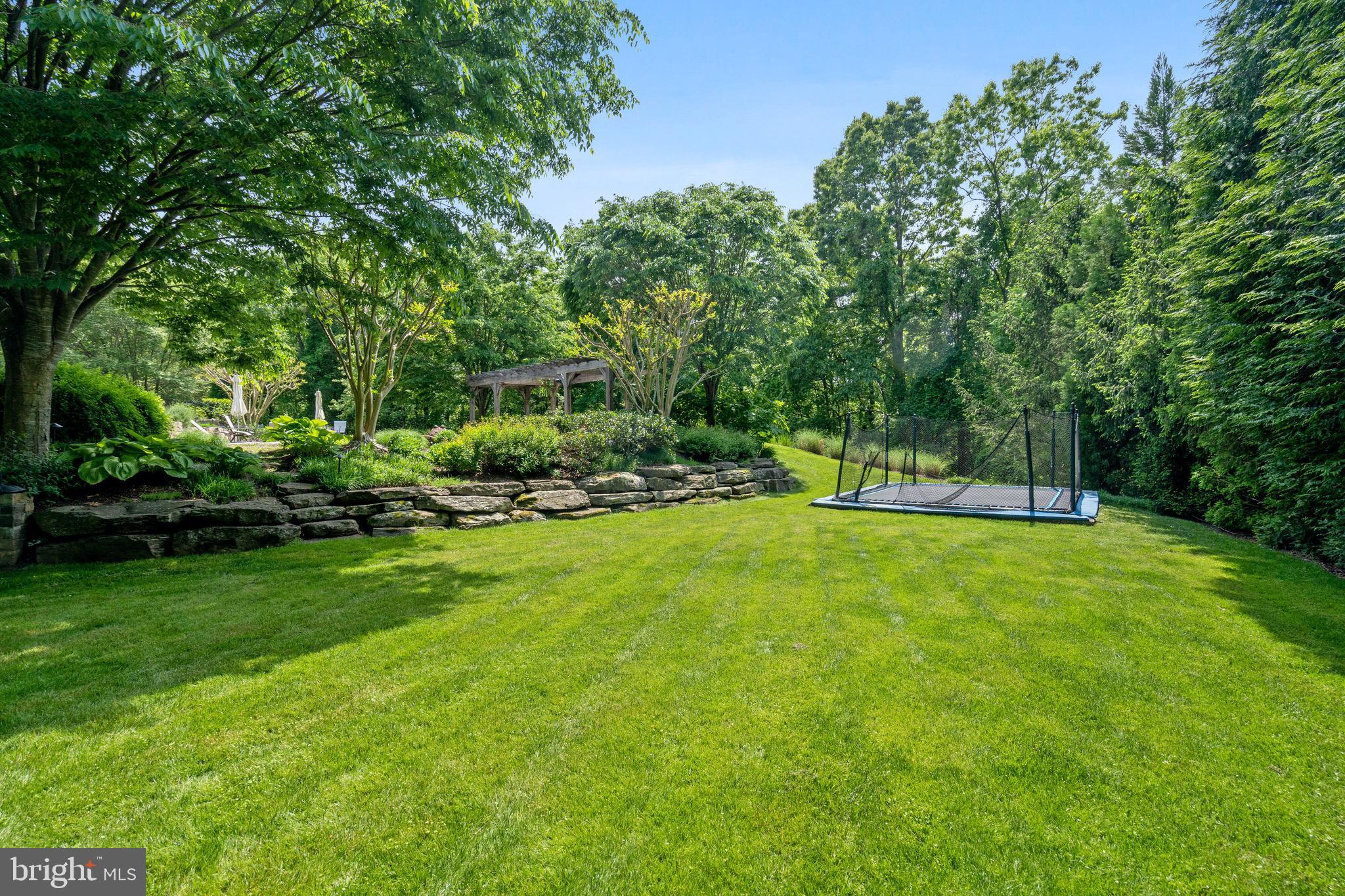 POTOMAC OUTSIDE - Residential