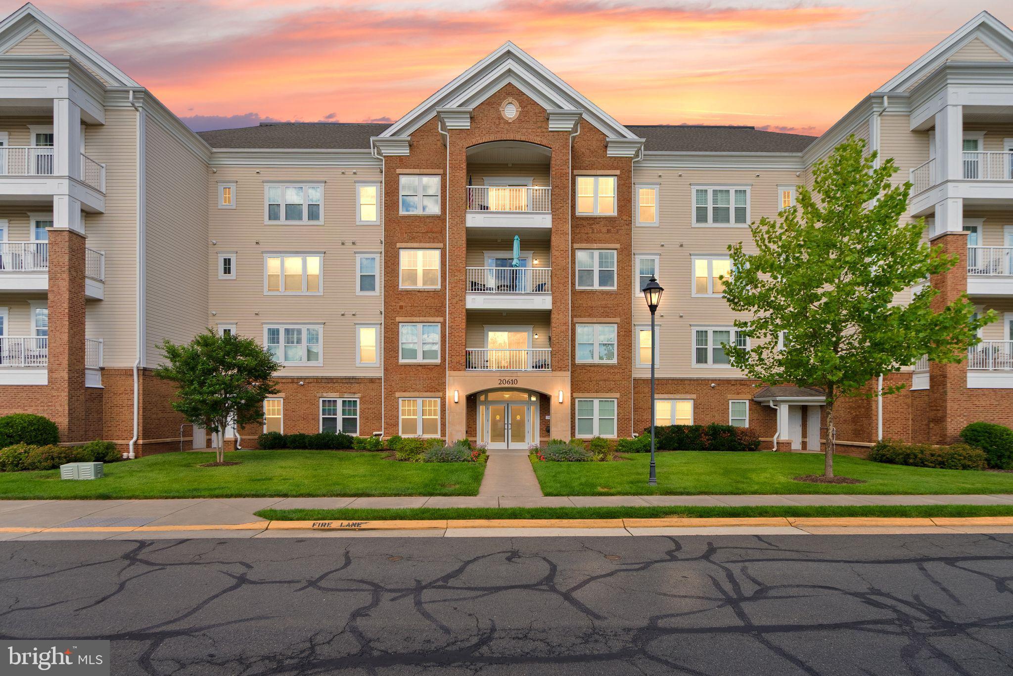 POTOMAC GREEN BY DEL WEBB - Residential