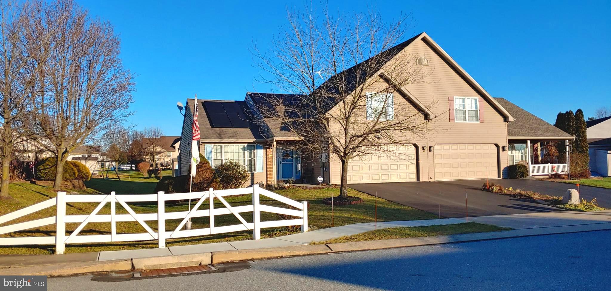 WILLOW CREEK - Residential