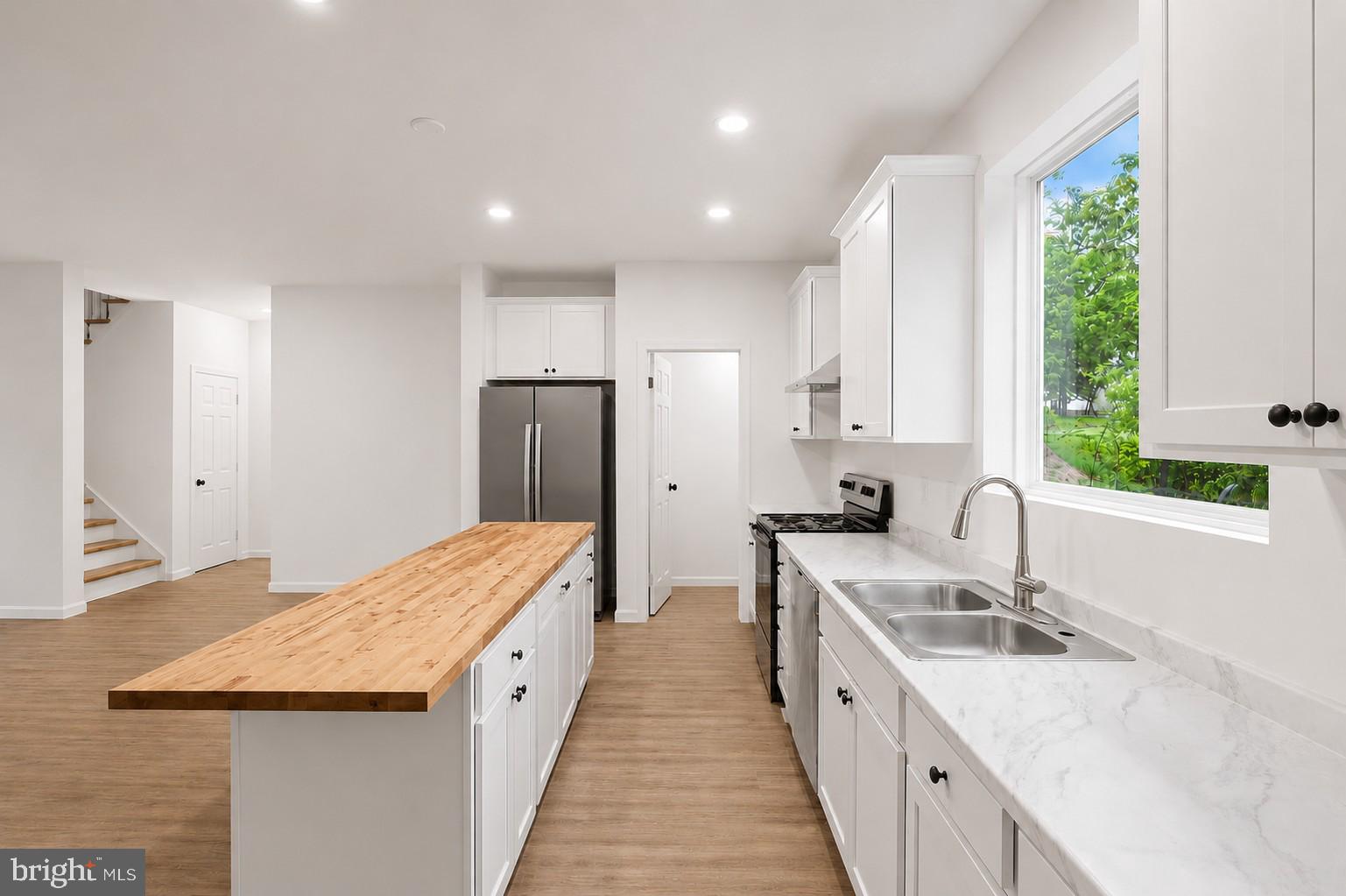 LAKE HOLIDAY ESTATES - Residential