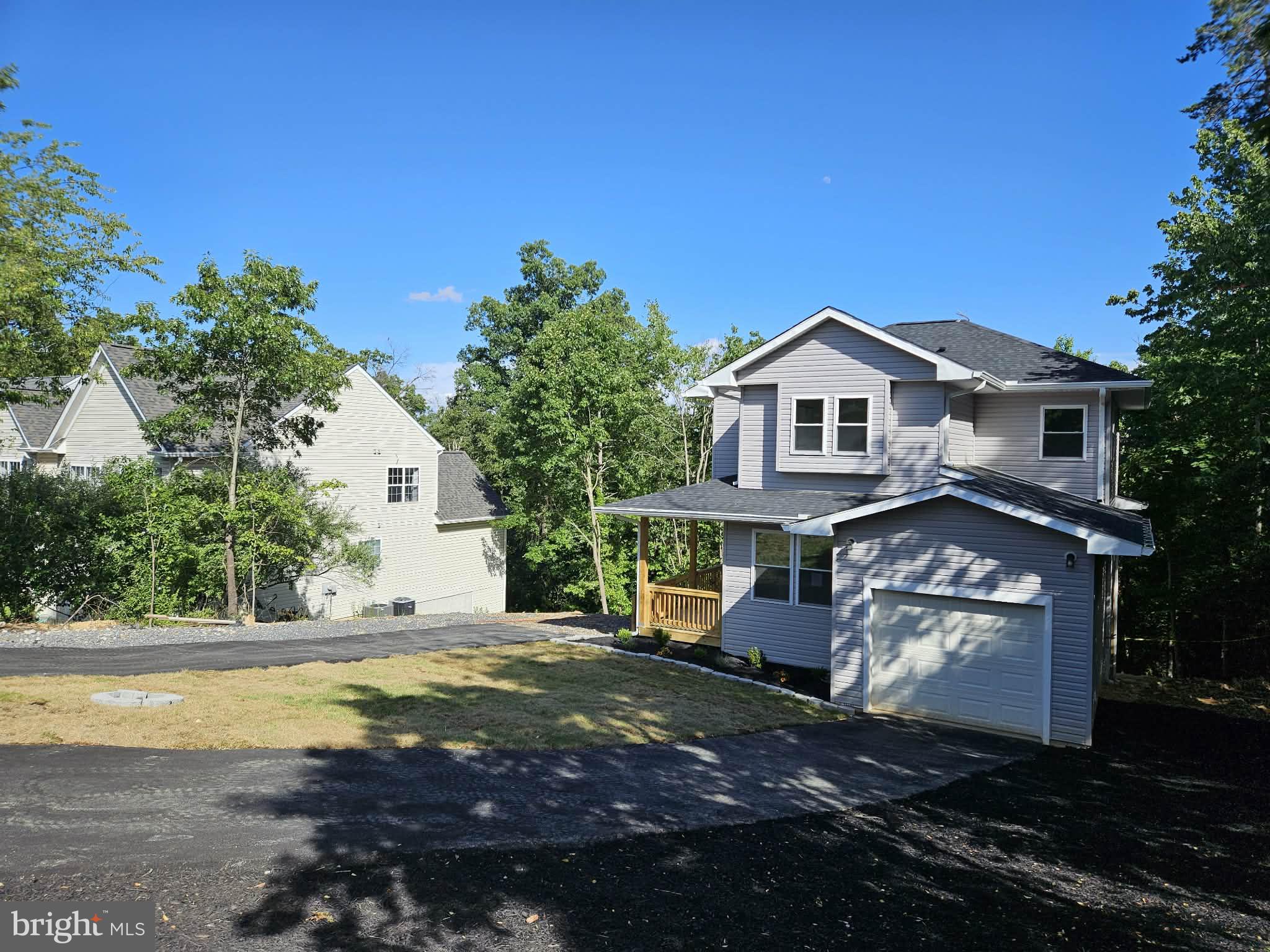 LAKE HOLIDAY ESTATES - Residential