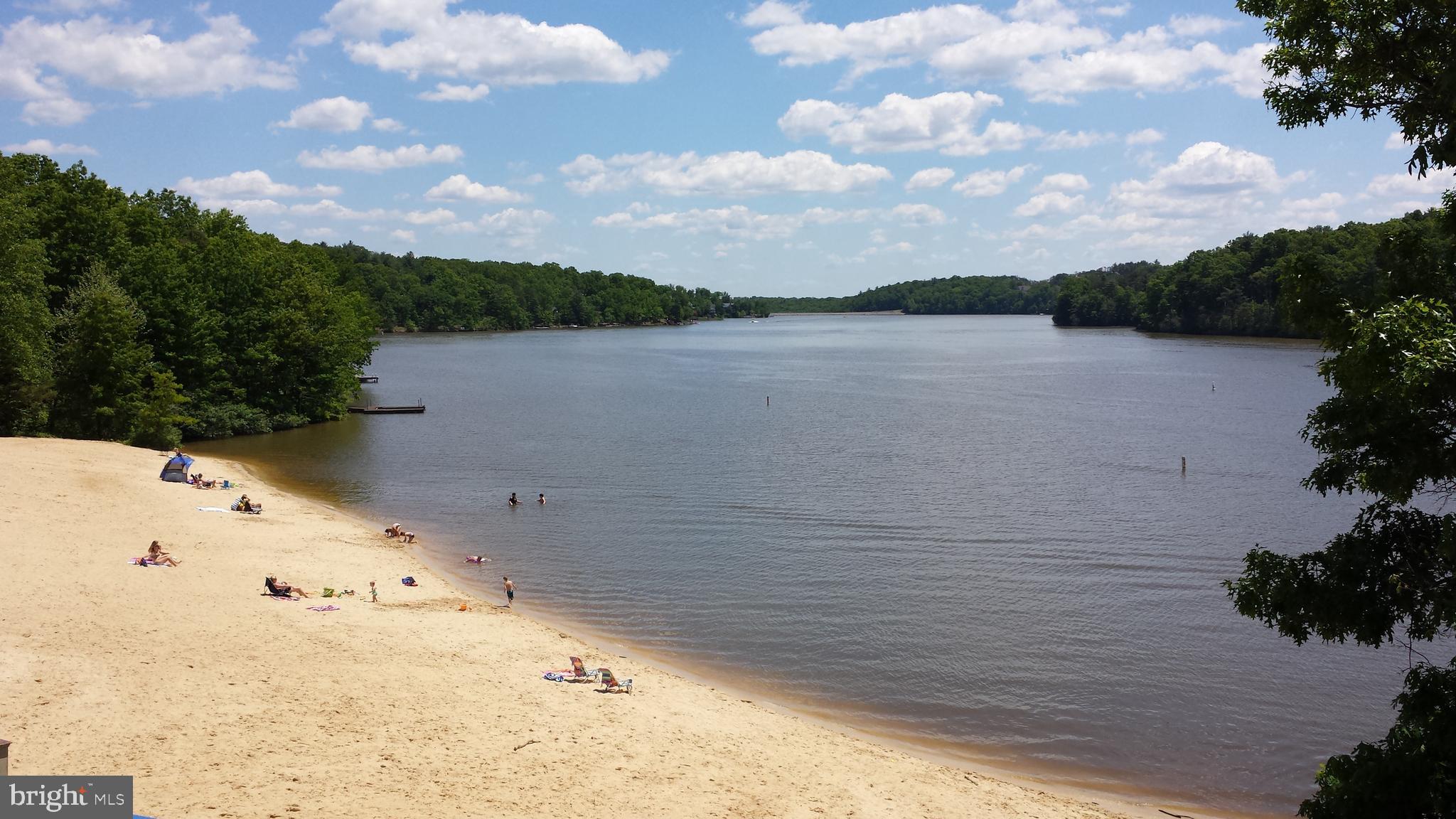 LAKE HOLIDAY ESTATES - Residential