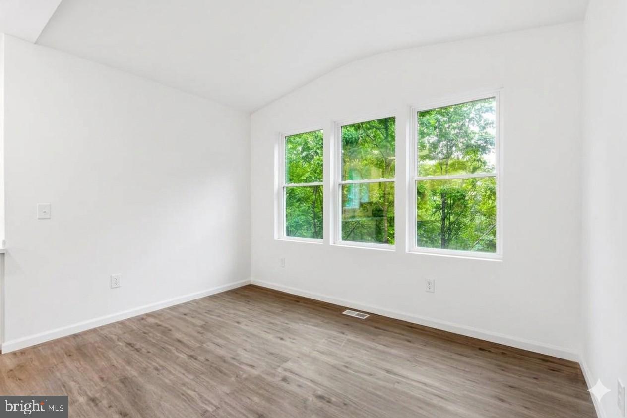 LAKE HOLIDAY ESTATES - Residential