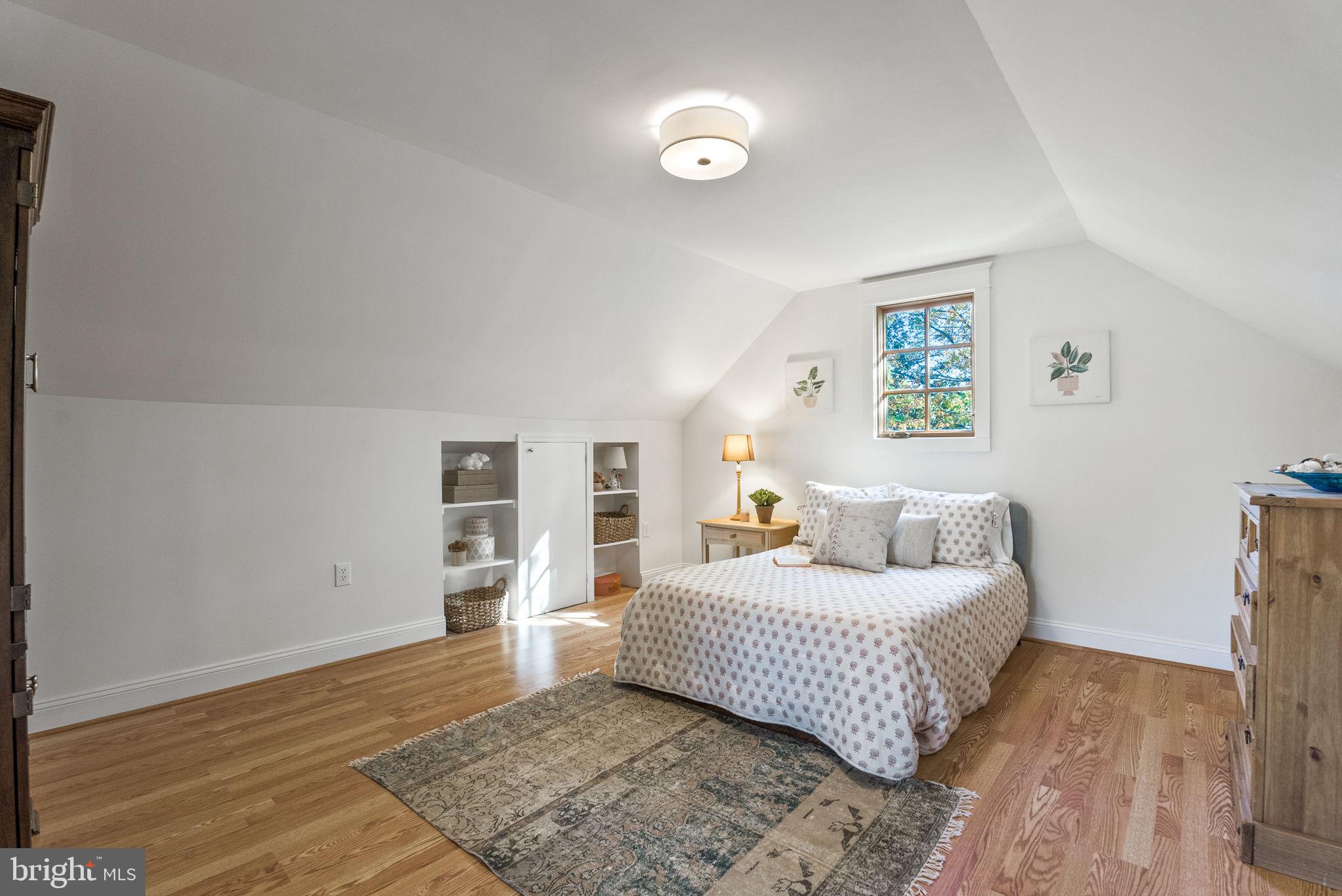 BRADDOCK HEIGHTS - Residential